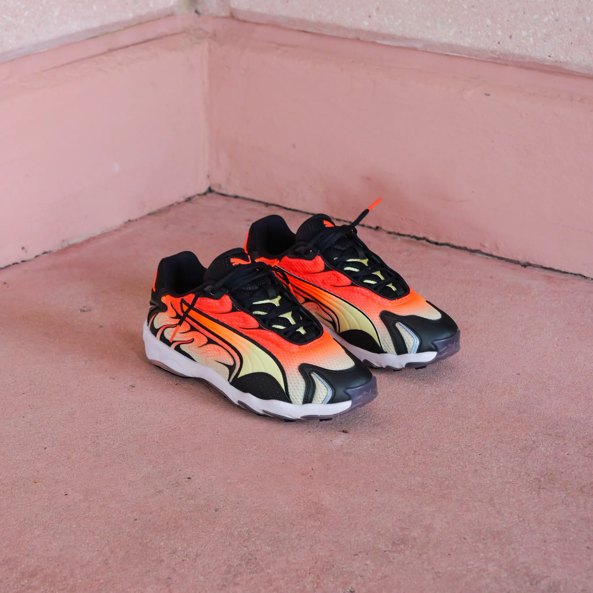 spring styles Mens Puma Inhale (Glowing Red/Black)