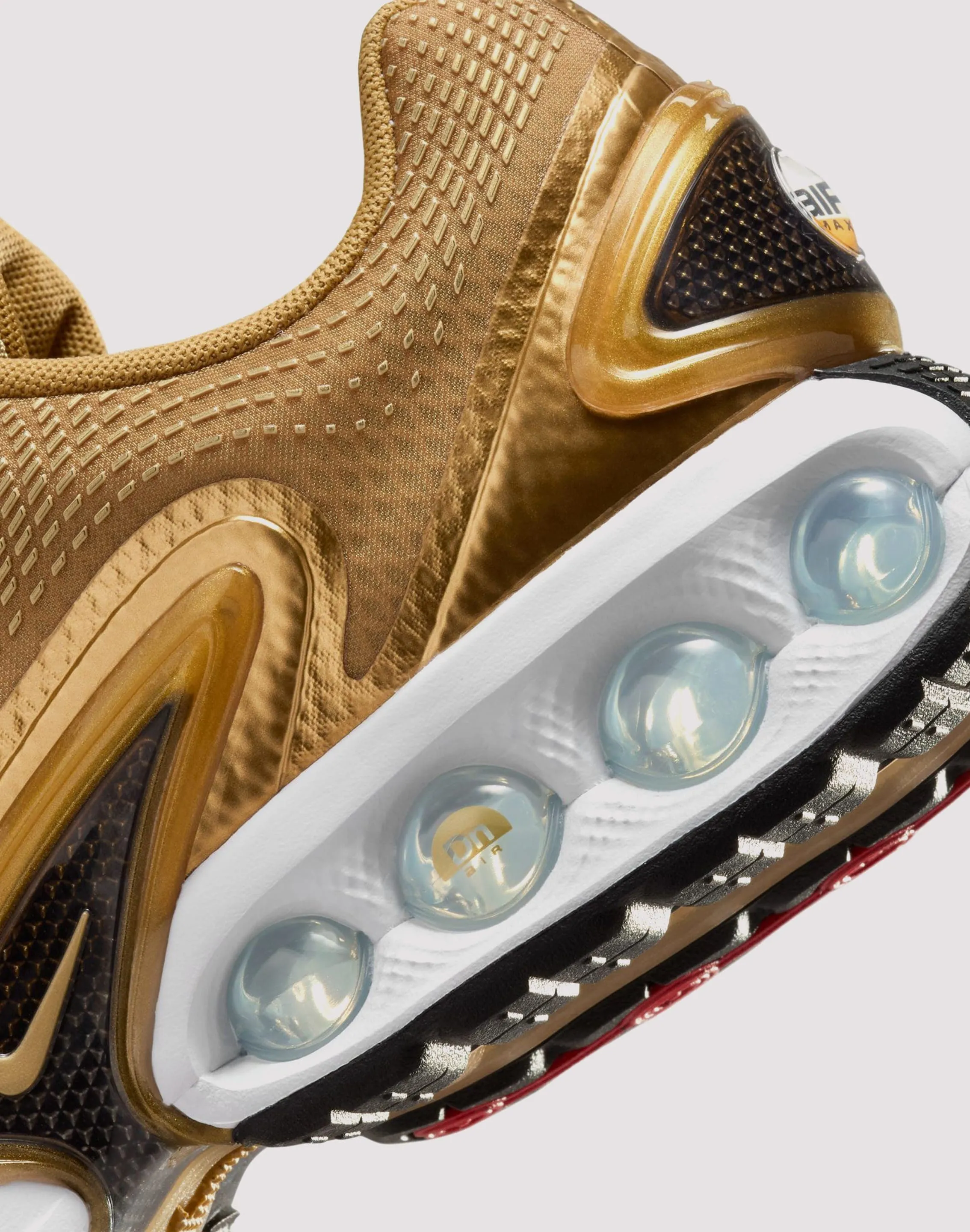 Functional Fit Nike Air Max Dn Premium "Metallic Gold/Black/White"