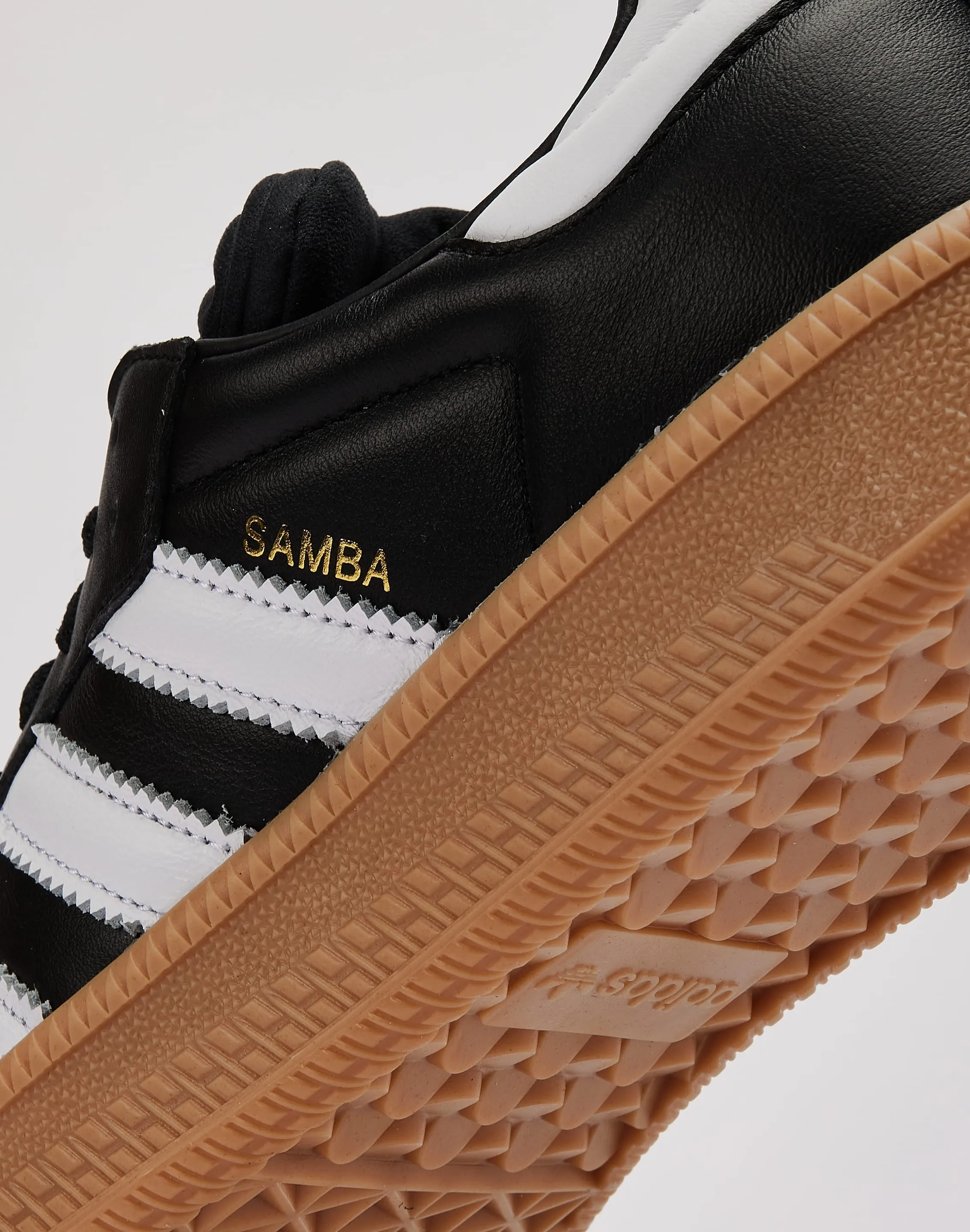 Gym Street Urban Outfit Adidas Samba XLG