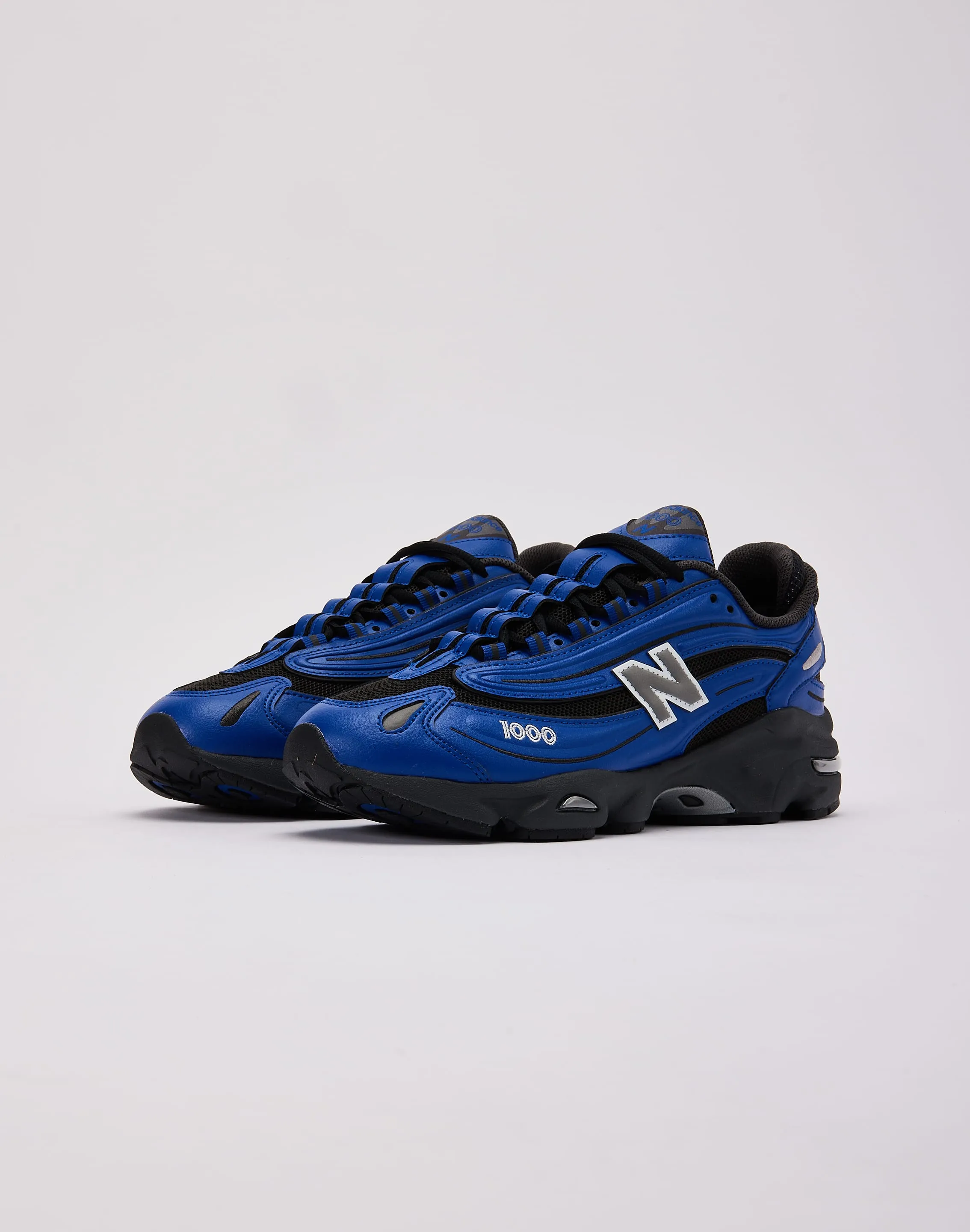 New Balance 1000 shoe style Campus Hike