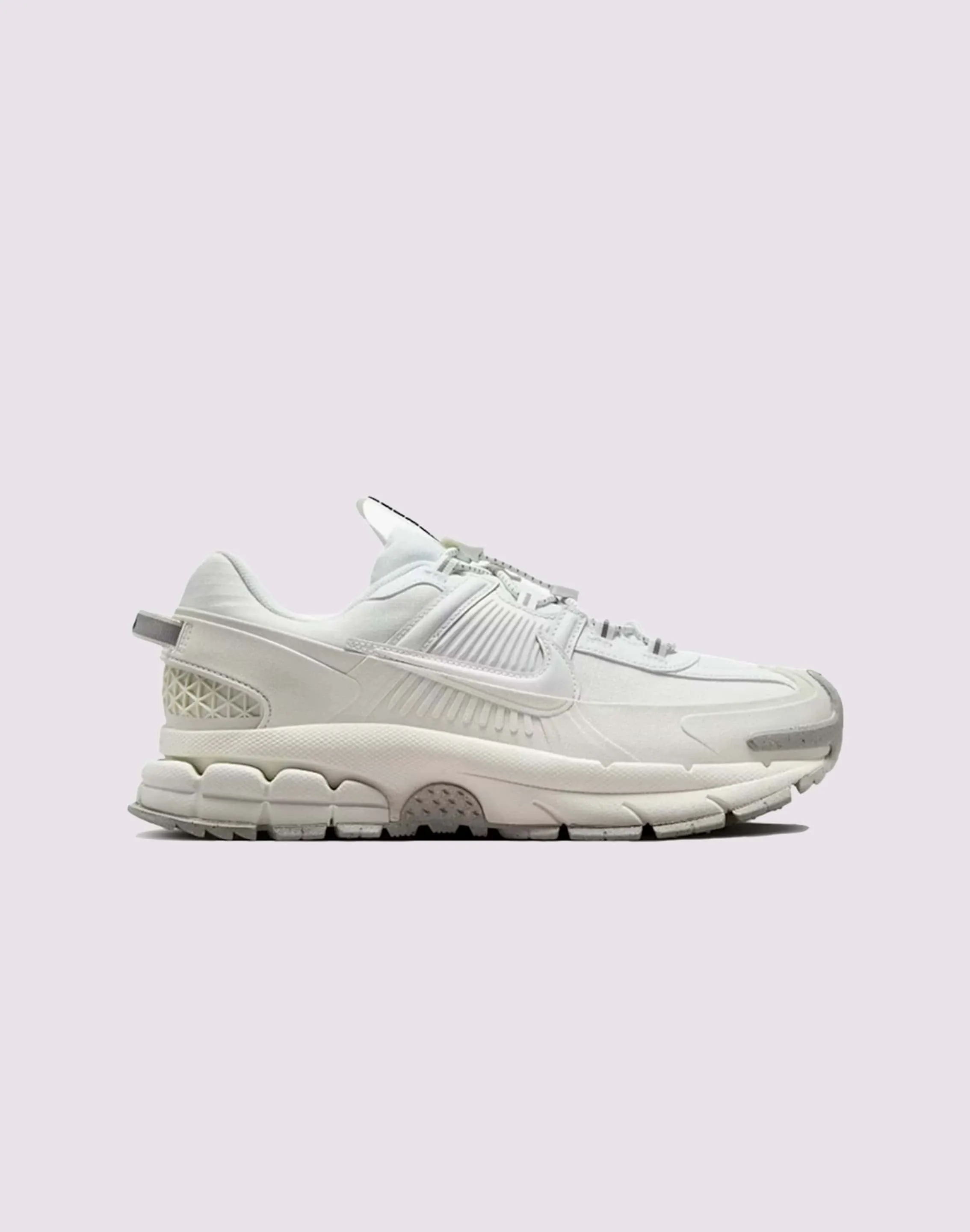 Travel Active Nike Zoom Vomero 5 Roam Winterized