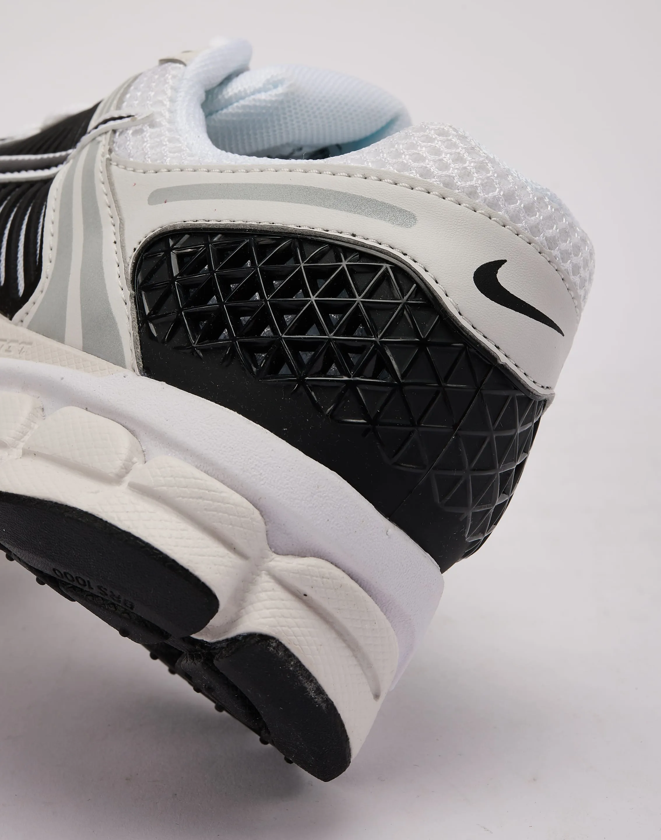 ArchSupport Wear Anywhere Nike Zoom Vomero 5