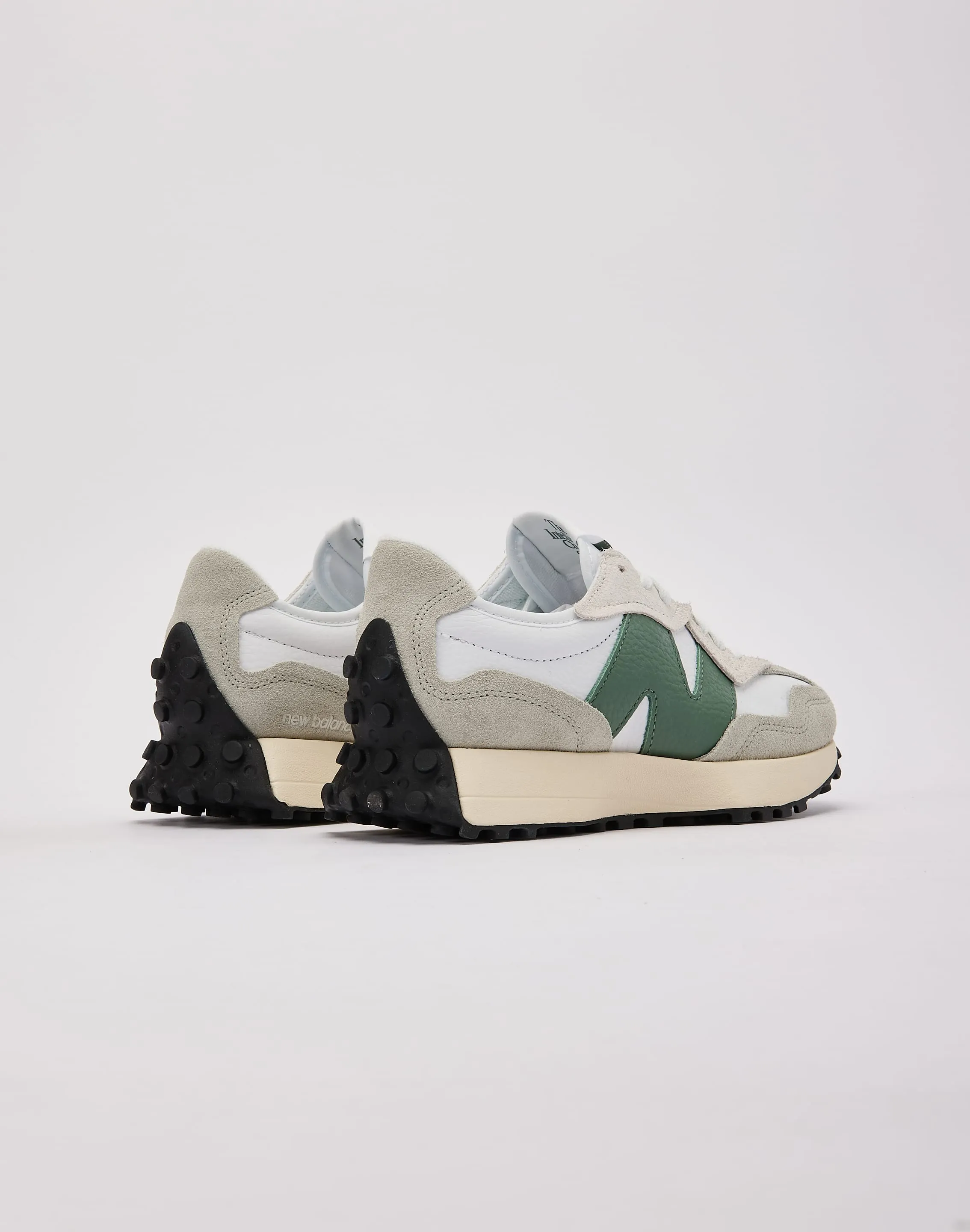 New Balance 327 Thermal Regulating Insole urban walks