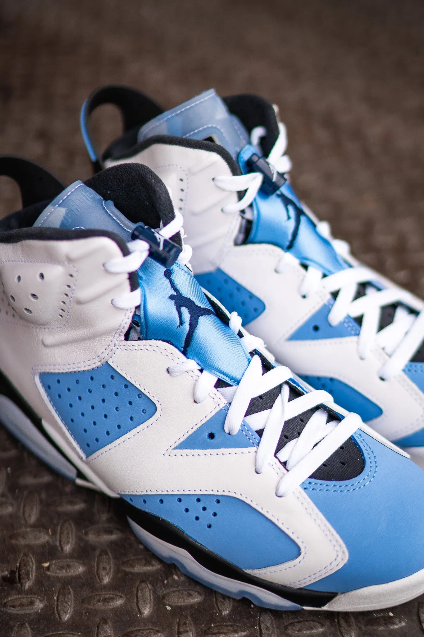 Air Jordan Retro 6 (UNC) Maximum Stability