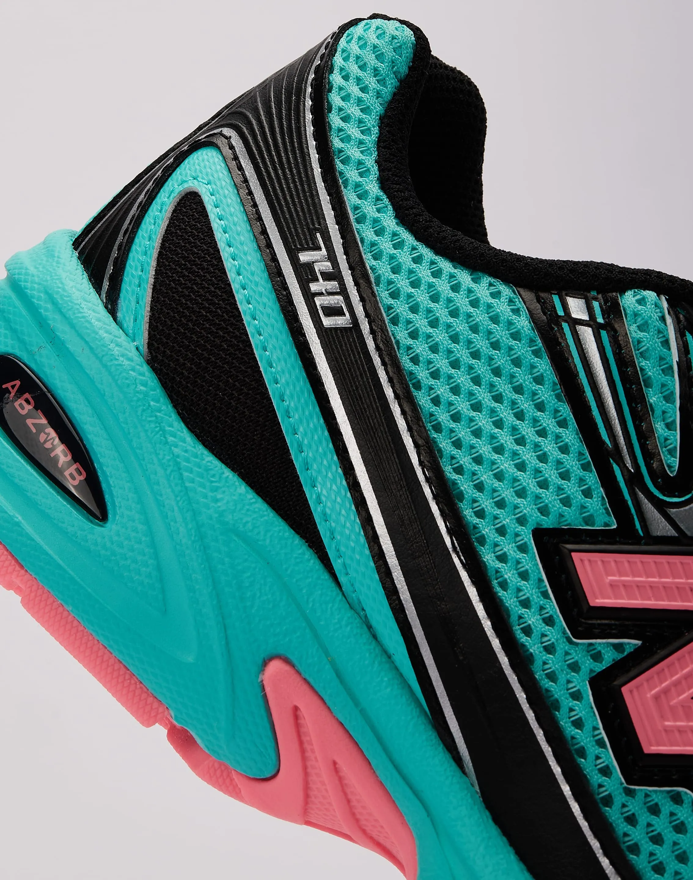New Balance 740 Smooth Sole