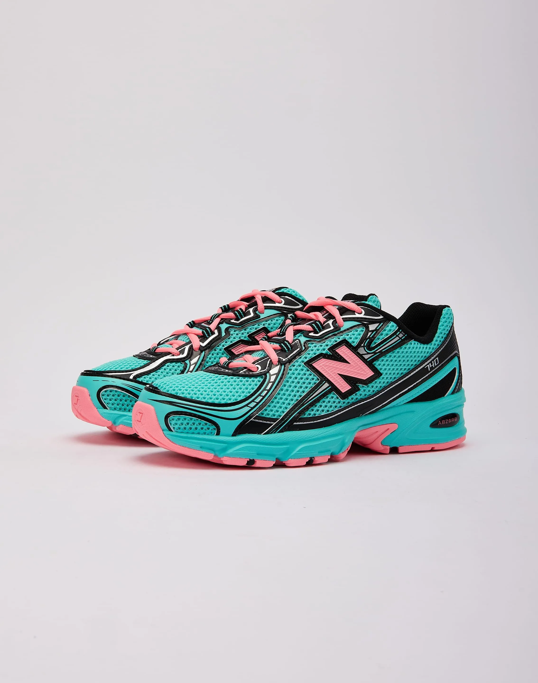 French Ease New Balance 740