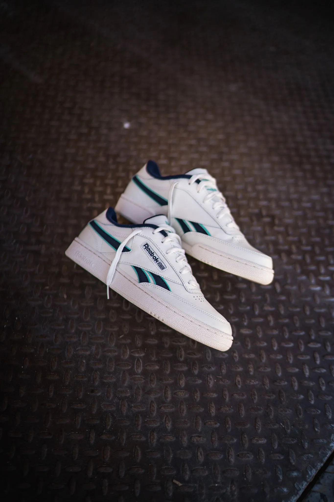 Mens Reebok Club C Revenge (Cream/Hornet) lace - up family vacation