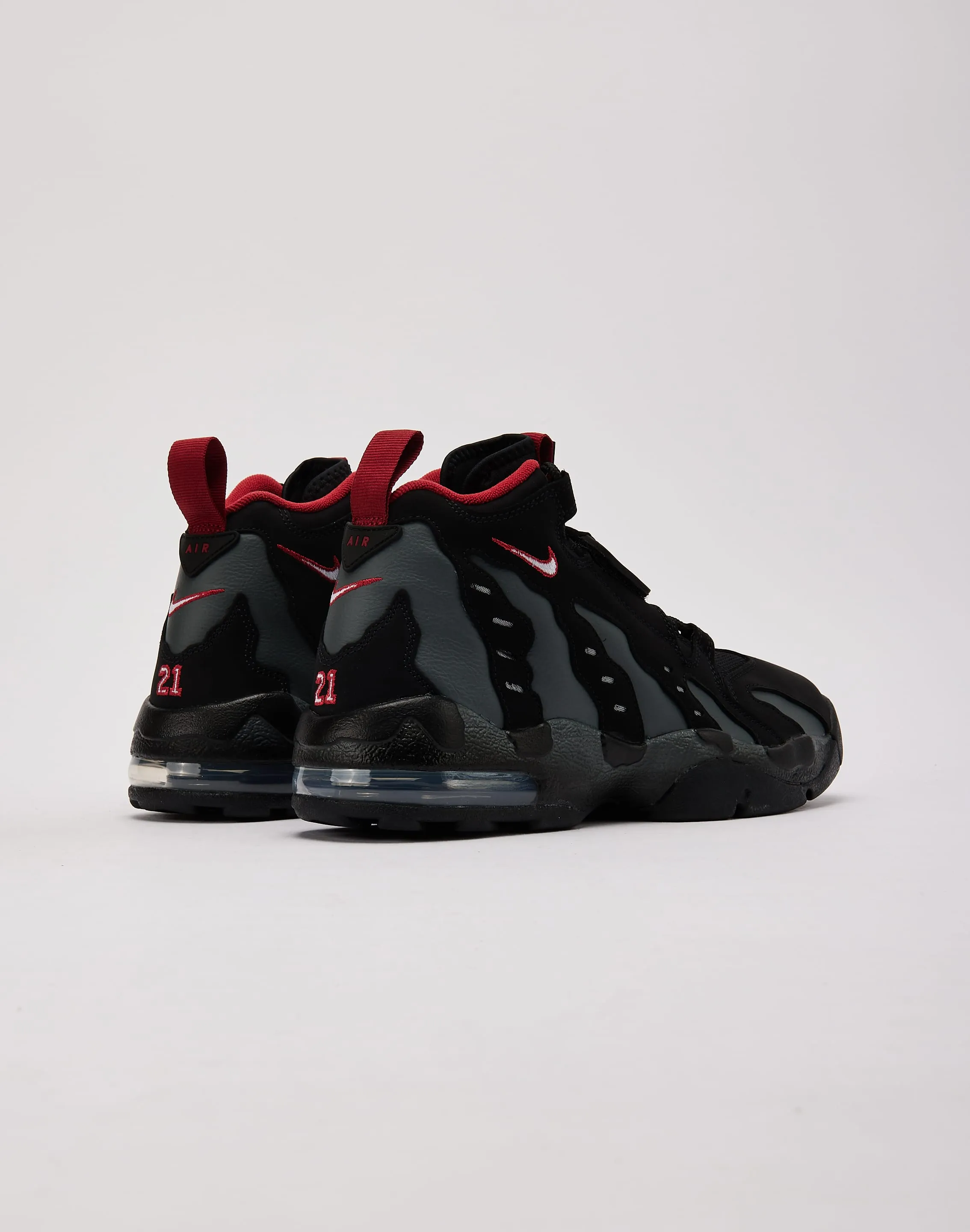 Nike Air DT Max '96 'Falcons' Derby Style