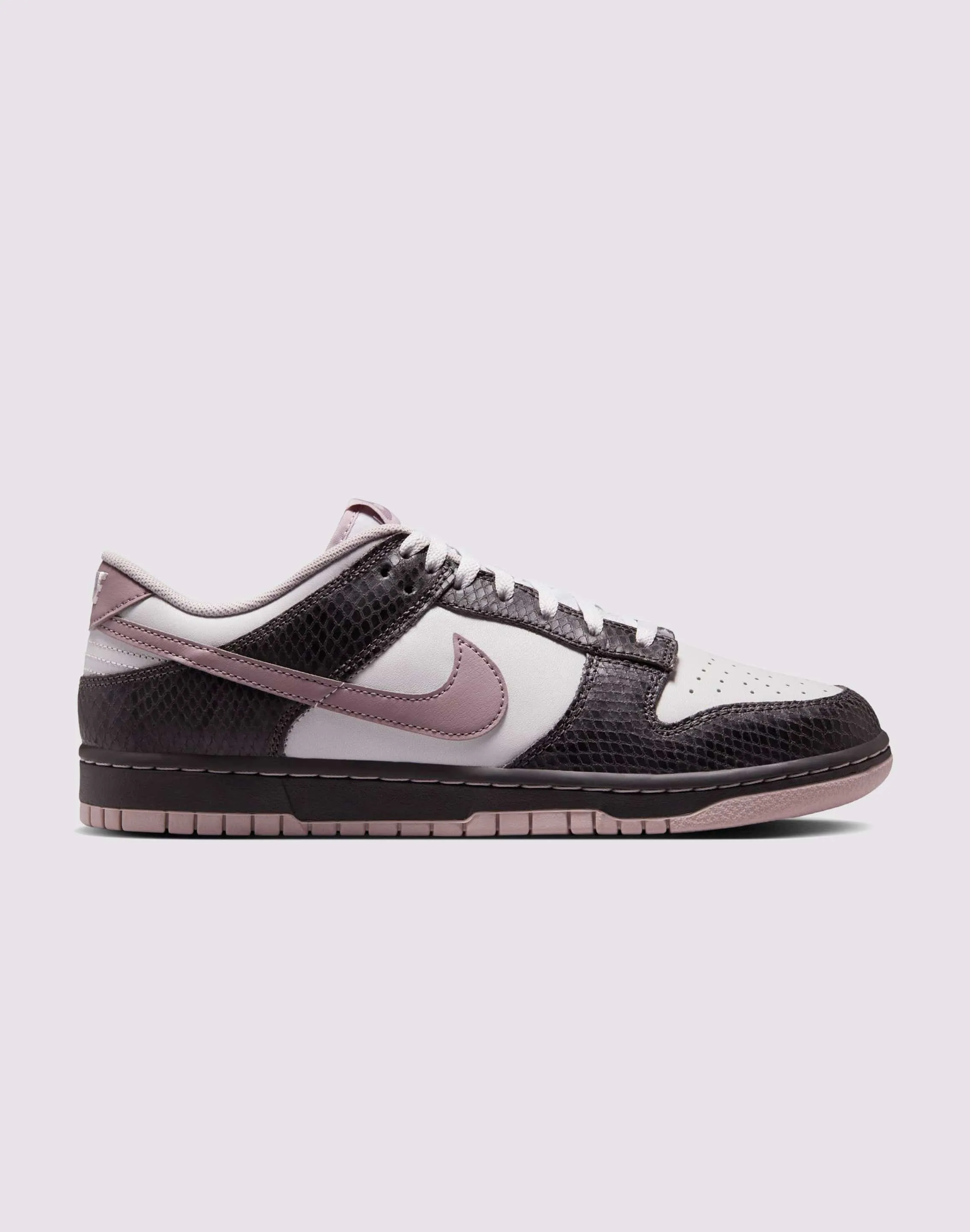 Comfortable to wear Nike Dunk Low
