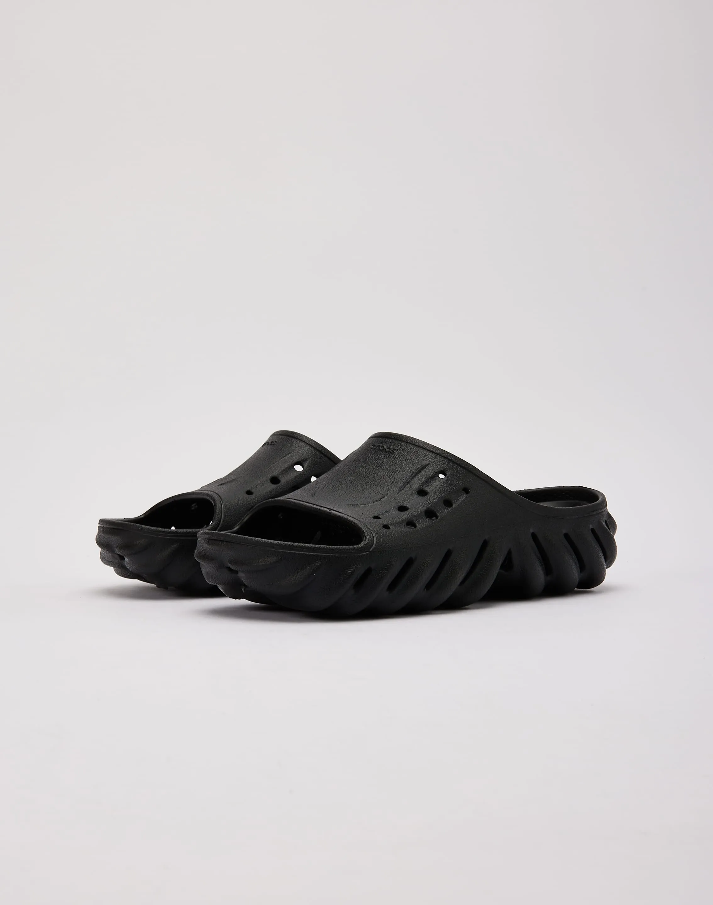 Flexible Movement Crocs Echo Slides