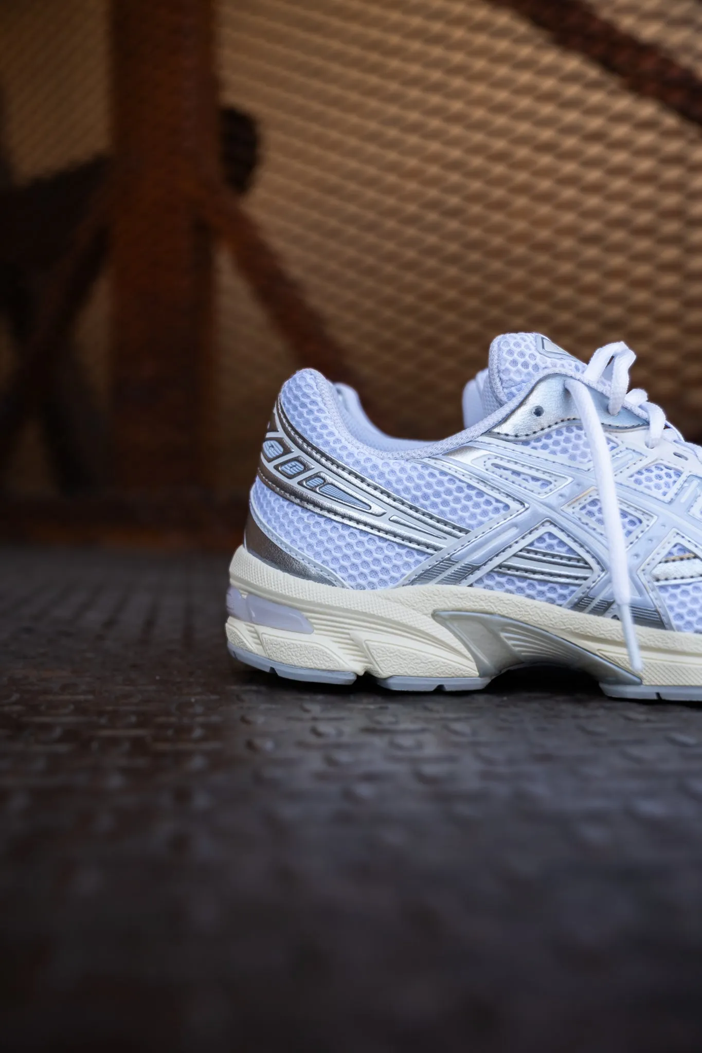 Office Worker Fashion-forward flair Mens Asics Gel-1130 (White/Blue Fade)