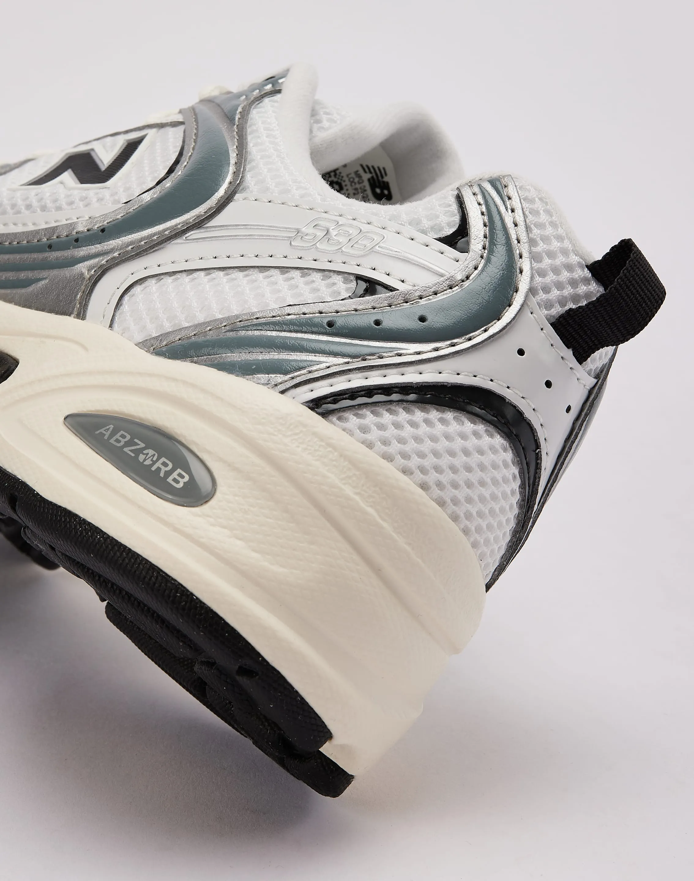 New Balance 530 Comfort Adjust Sturdy Construction