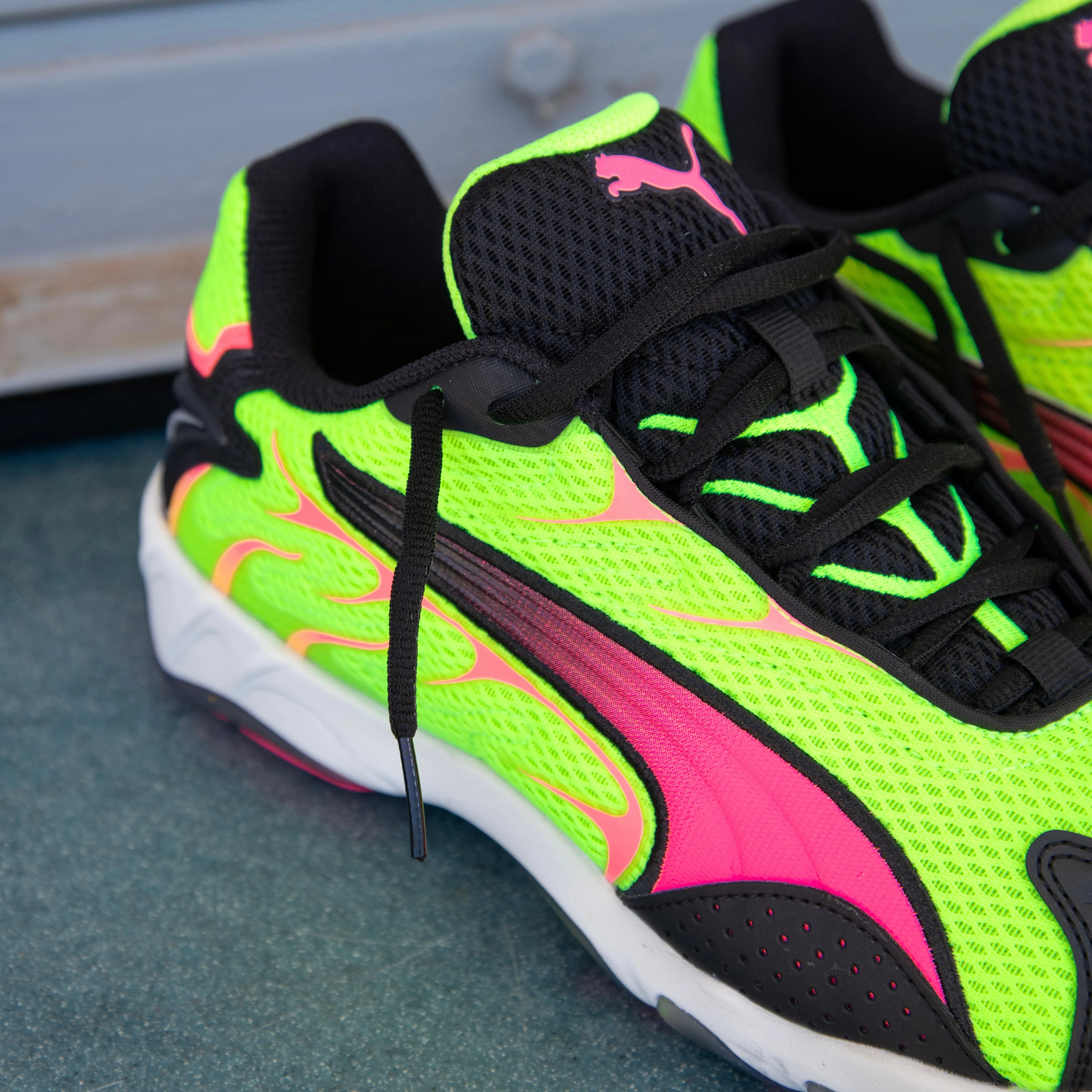 All-Weather Comfort Mens Puma Inhale (Yellow Alert/Sun Struck)