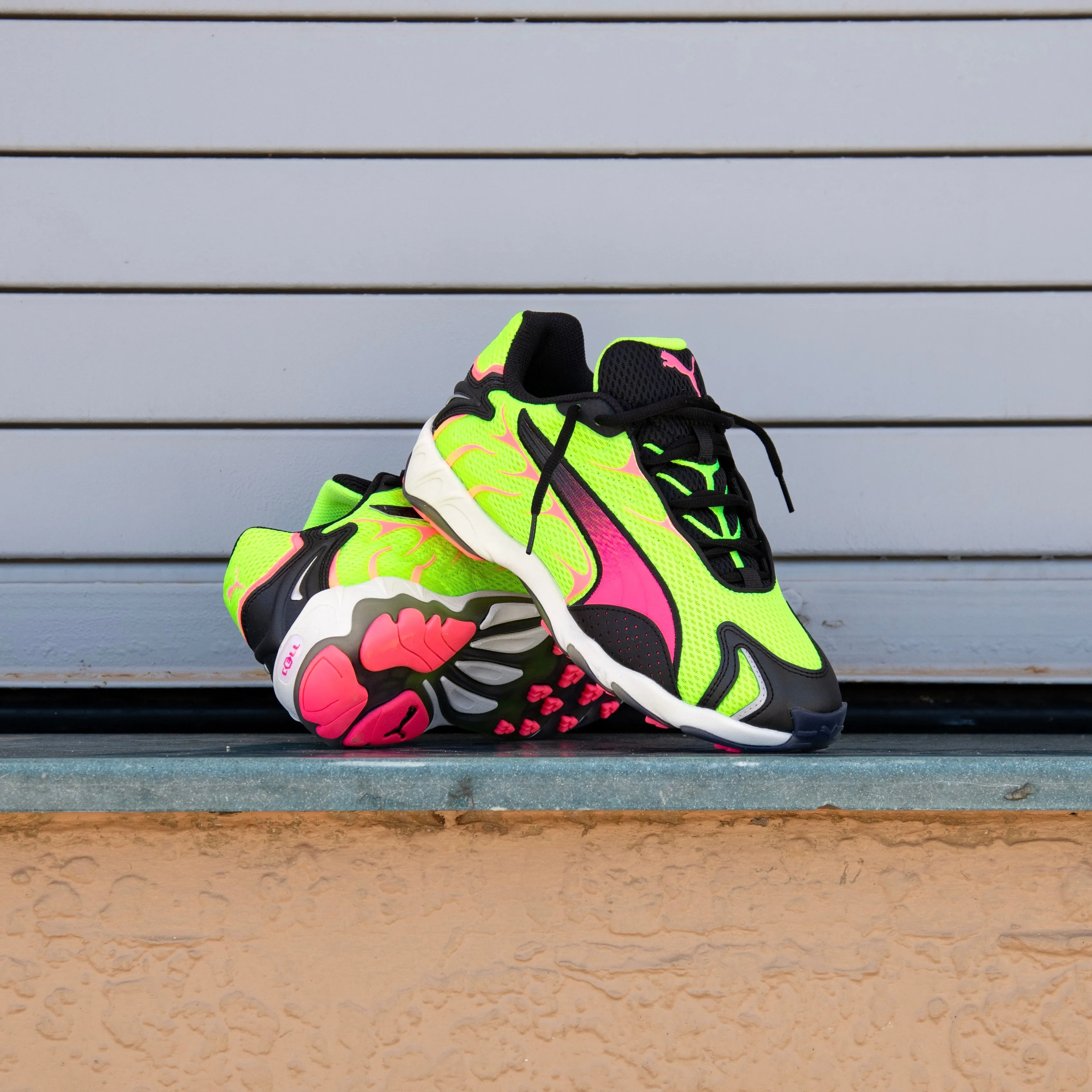 color - scheme Mens Puma Inhale (Yellow Alert/Sun Struck)