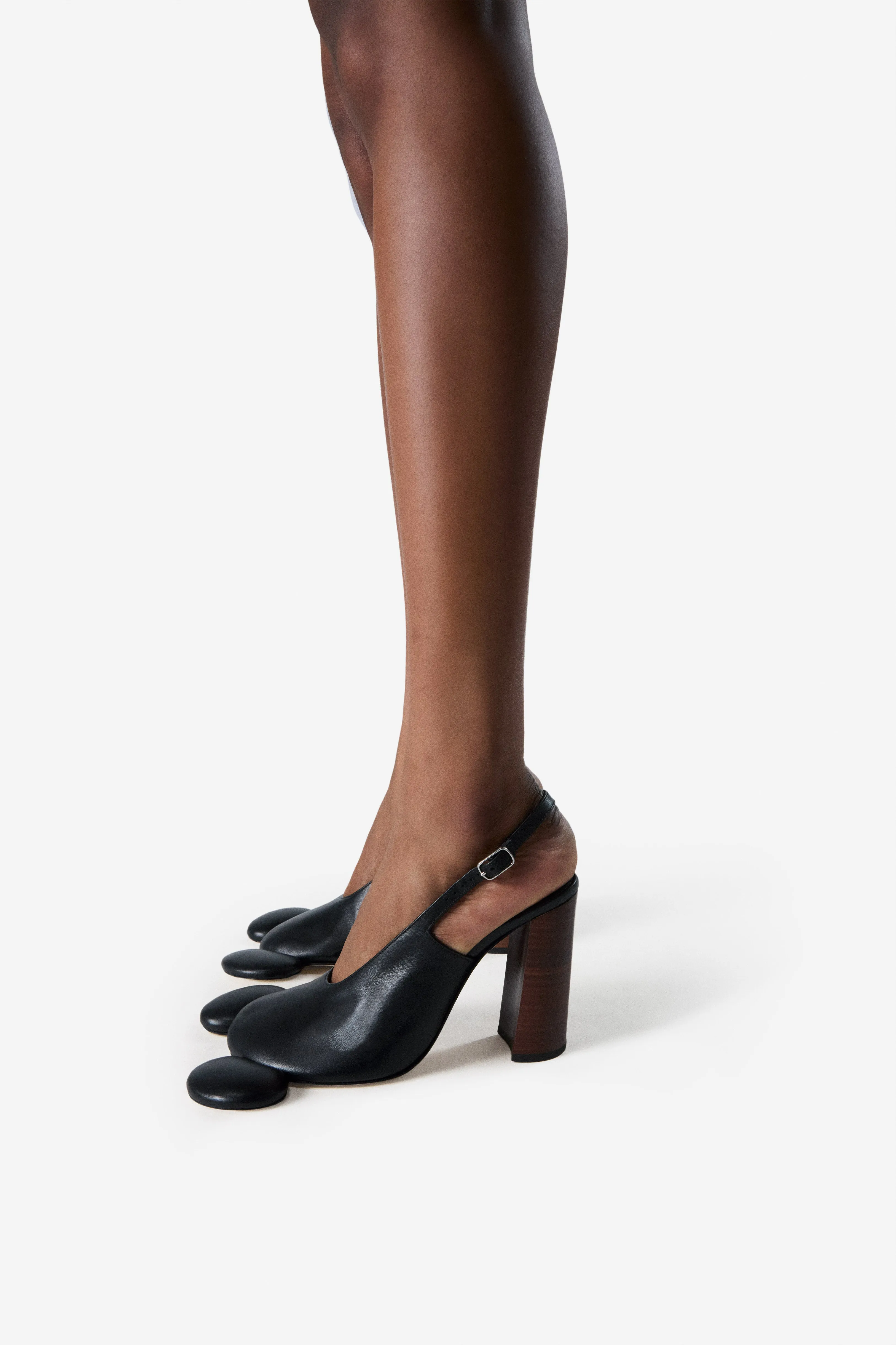 Fitness Vibe Queen Touch Disney X Coperni Mickey Pumps
