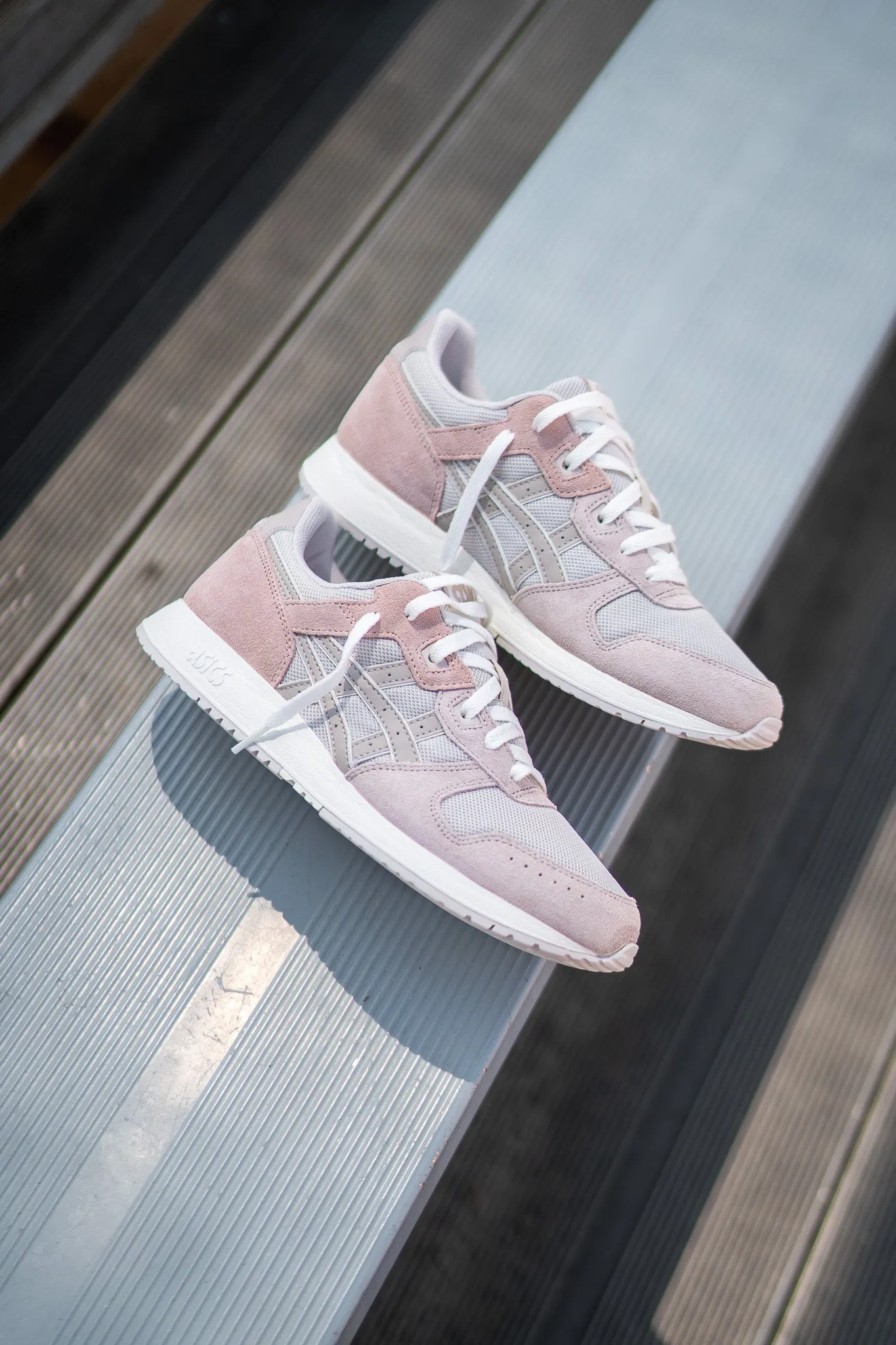 WOMEN Asics Lyte Classic (Oatmeal/Simply Taupe) Stage Glow Swift Path