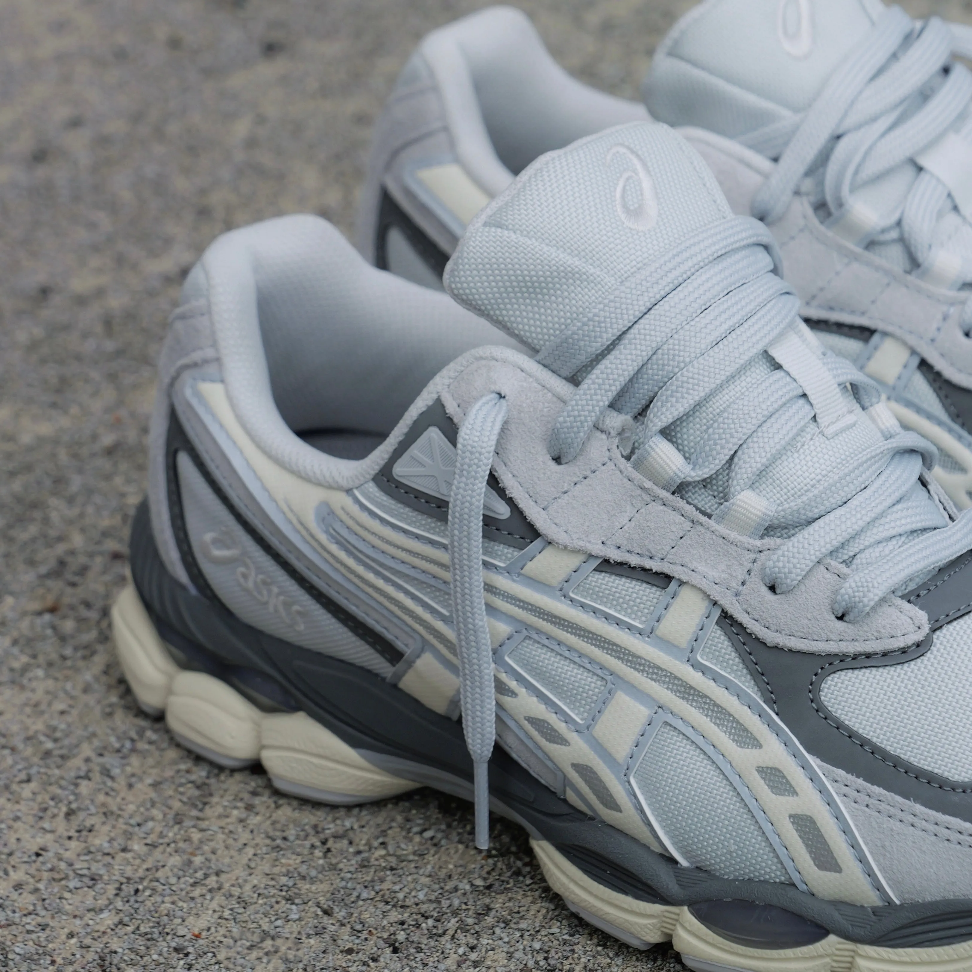 Retro Supportive grip Mens Asics Gel-NYC 2055 (Glacier Grey/Cream)