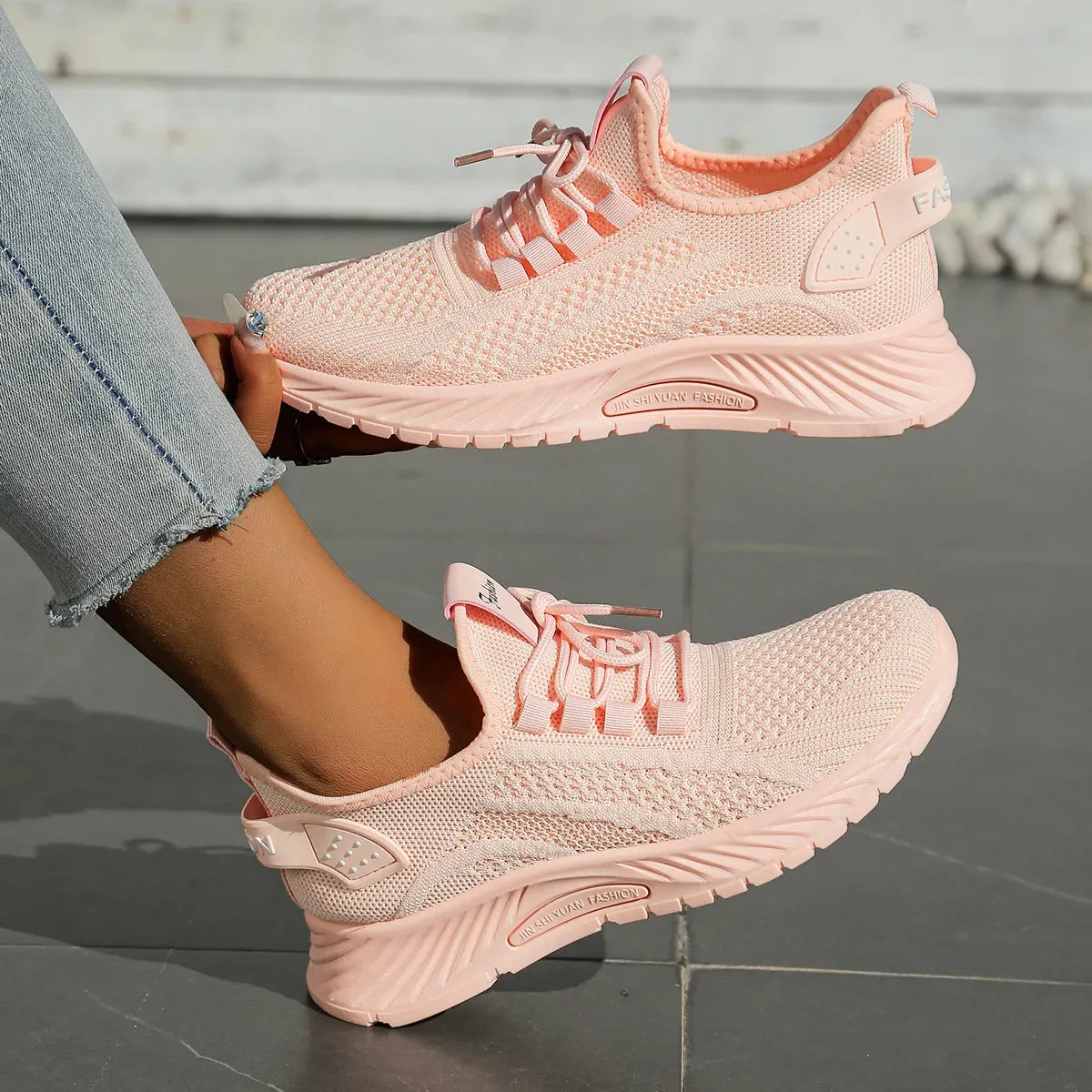 Adaptive Cushioning System 2025 new fashion leisure sports single shoes wholesale cross-border factory trend fly weaving women shoes casual sneaker