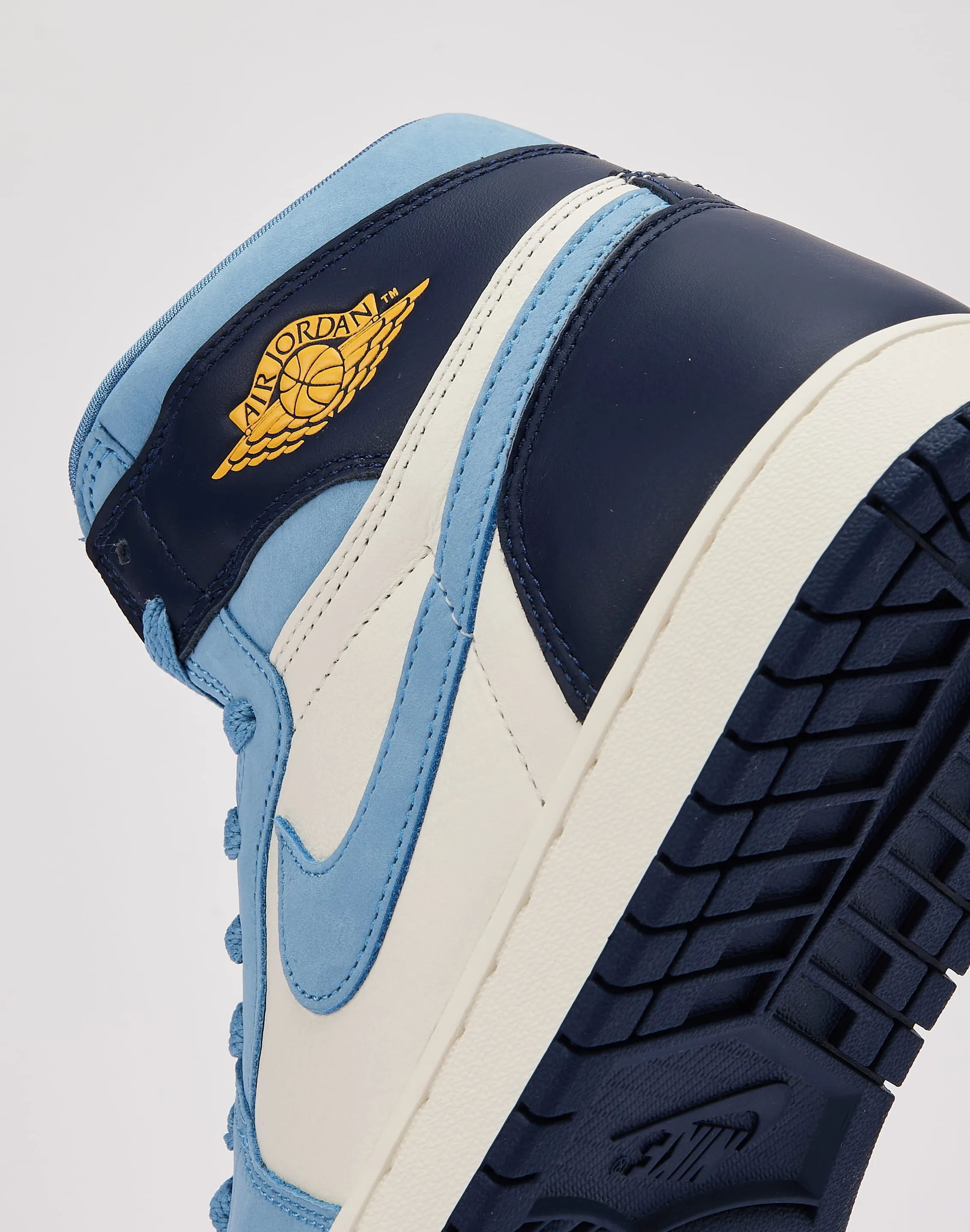 Reliable Performance Daily Wear Jordan Air Jordan 1 Retro High OG 'First In Flight'