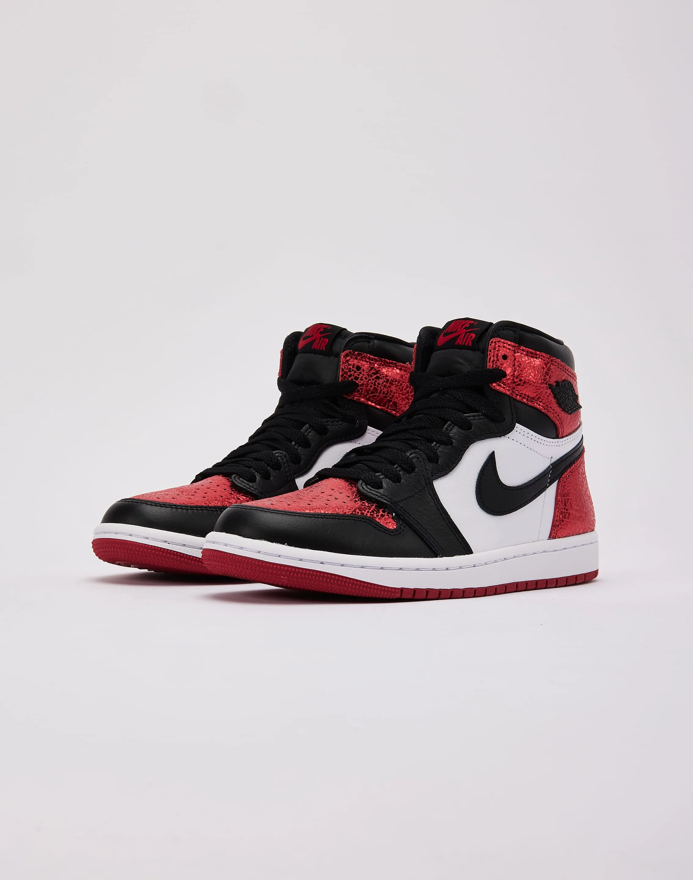 Jordan Air Jordan 1 Retro High OG 'Ruby' Flattering wear