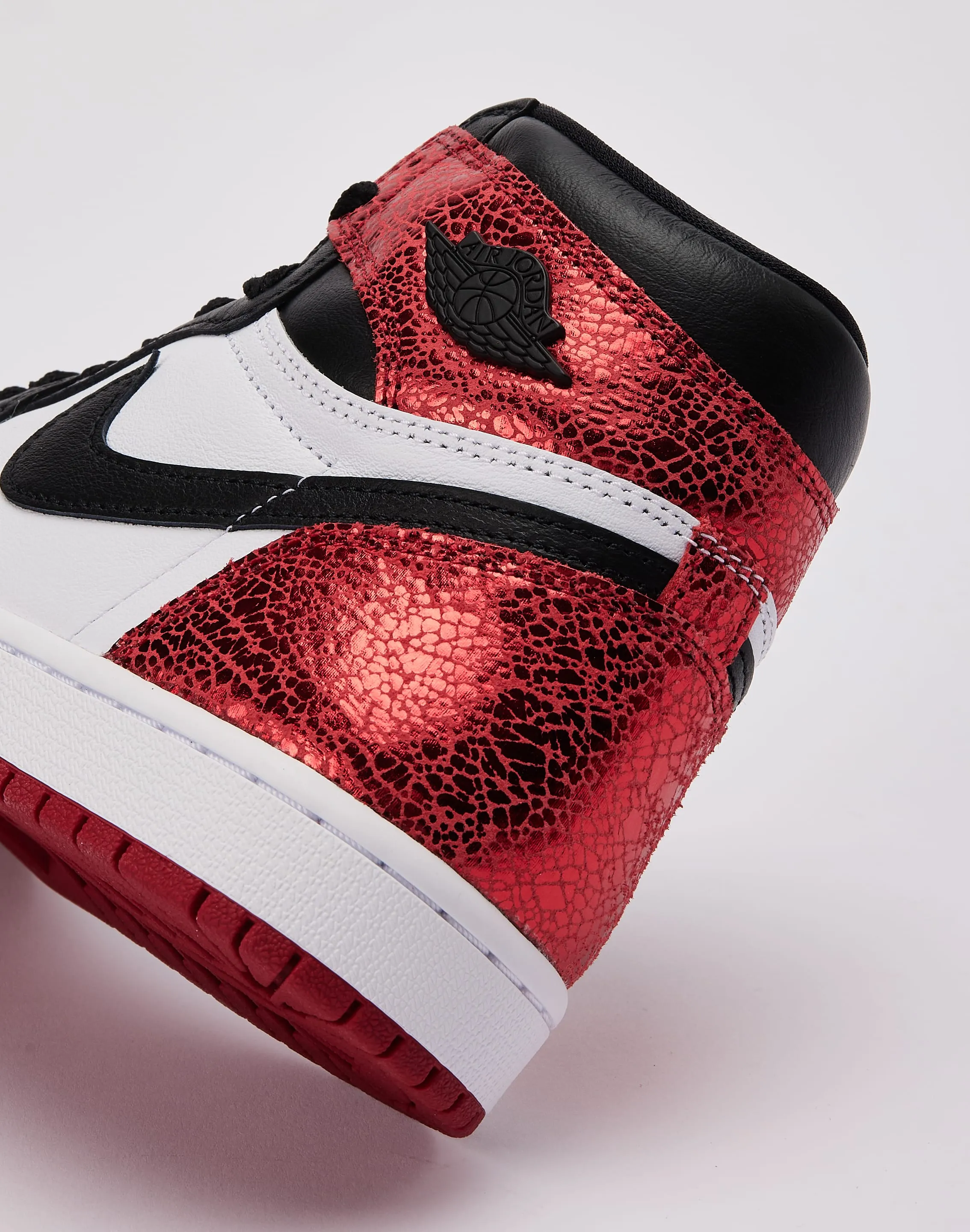 Sleek Wear Jordan Air Jordan 1 Retro High OG 'Ruby'