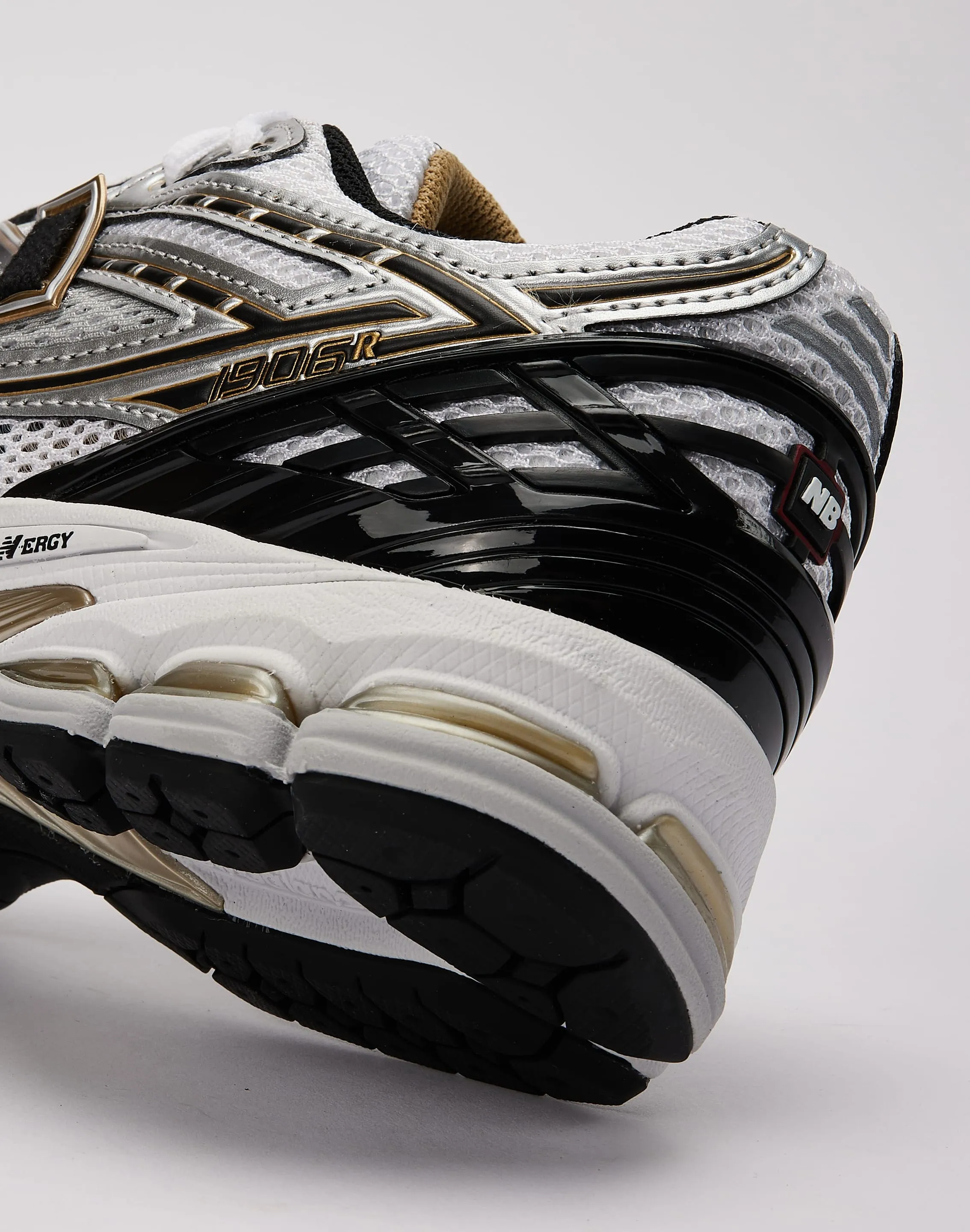 Flat Sole New Balance 1906R