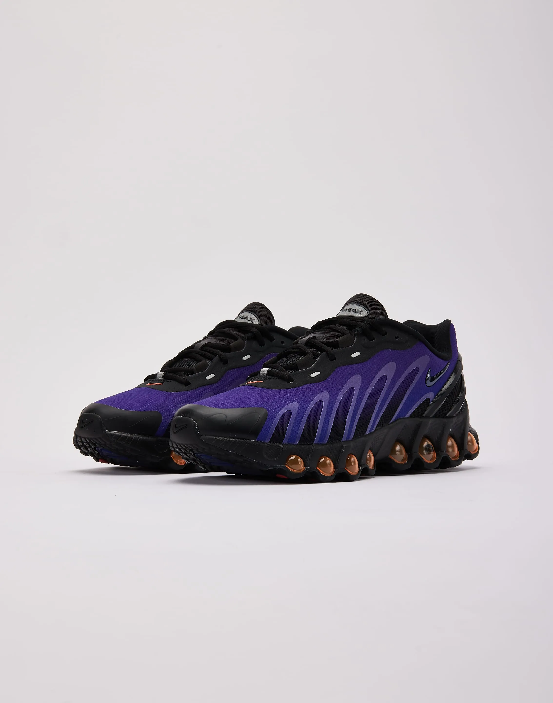Chill Essential Nike Air Max Dn8