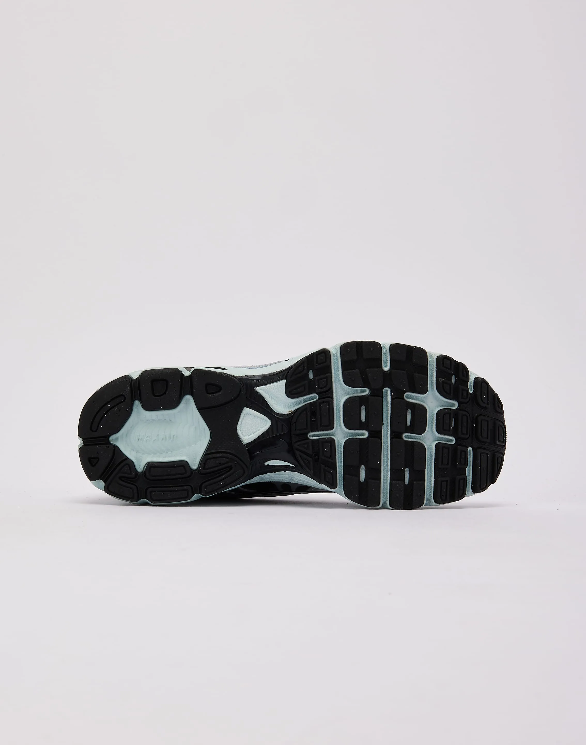 Modern sole Nike Air Max Moto 2K
