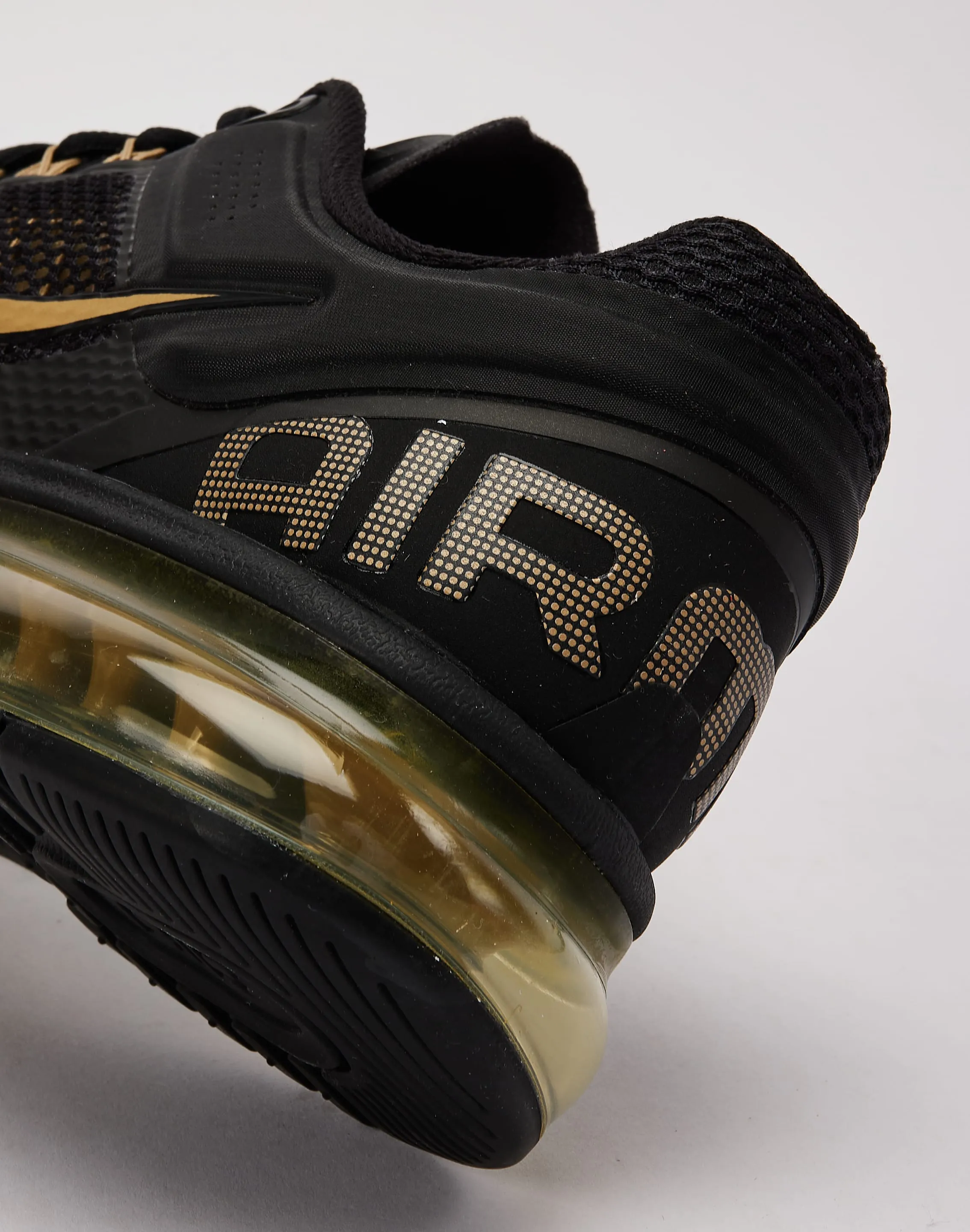 dirt path Shopping Day Nike Air Max 2013