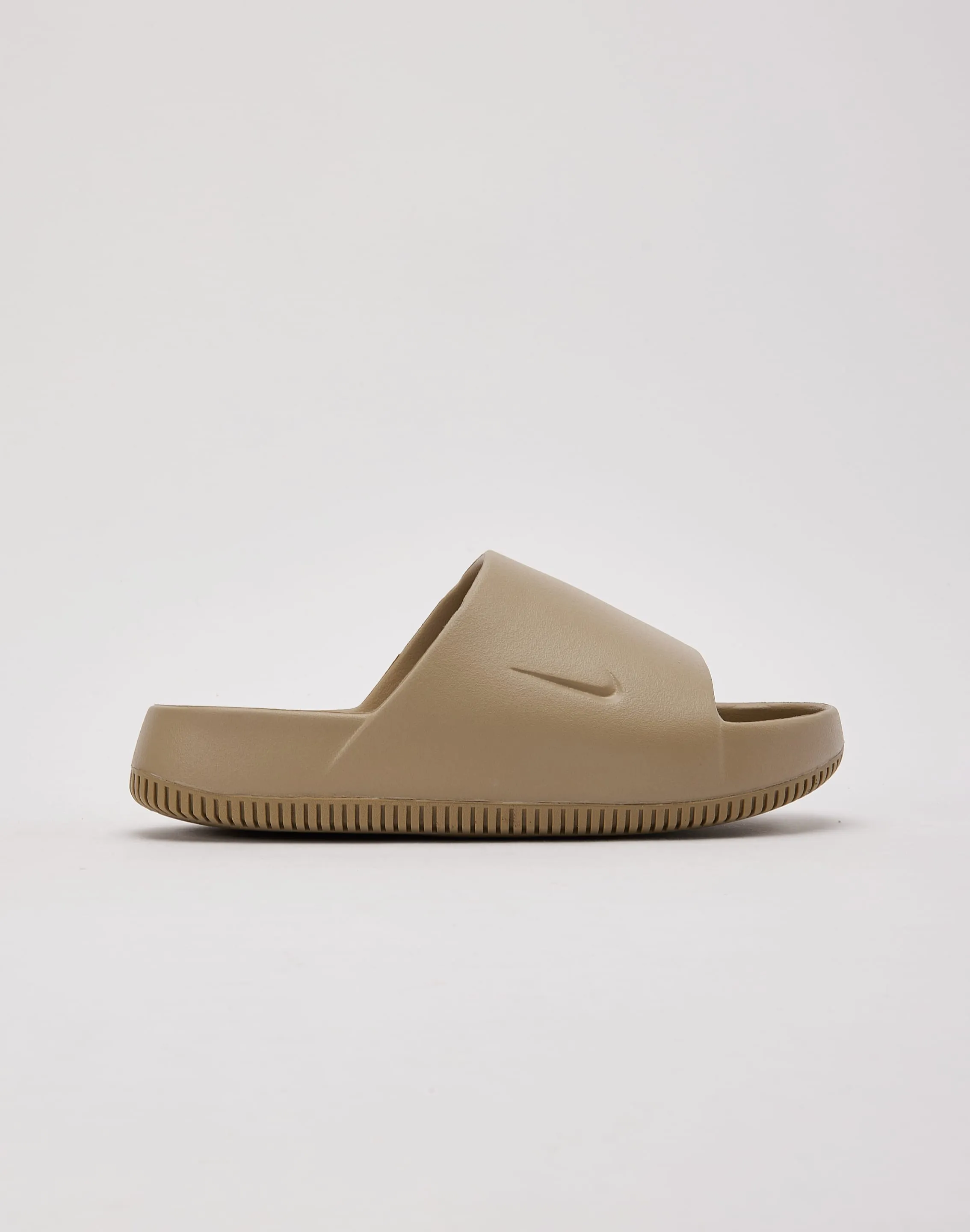 Smart Casual Nike Calm Slides