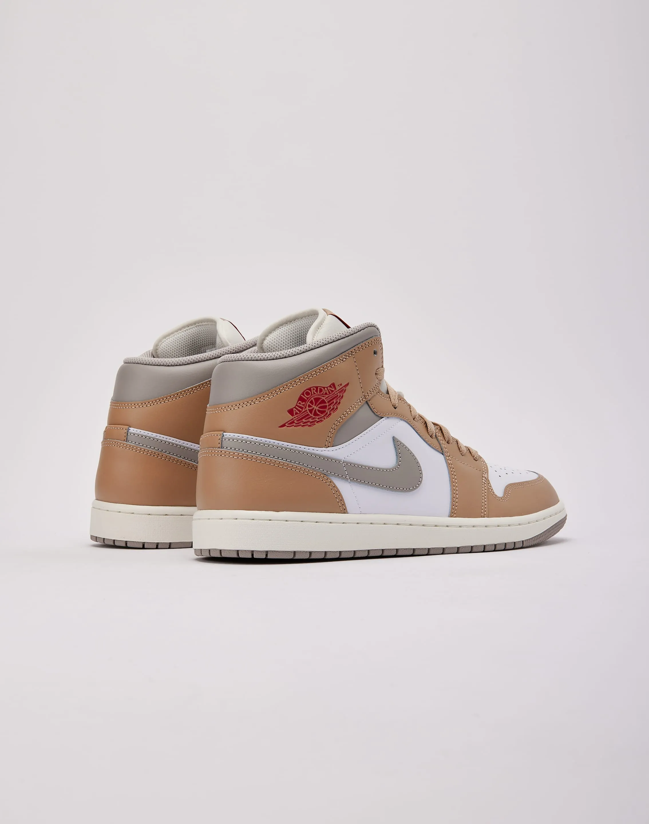 Pure Movement Zipper Closure Jordan Air Jordan 1 Mid