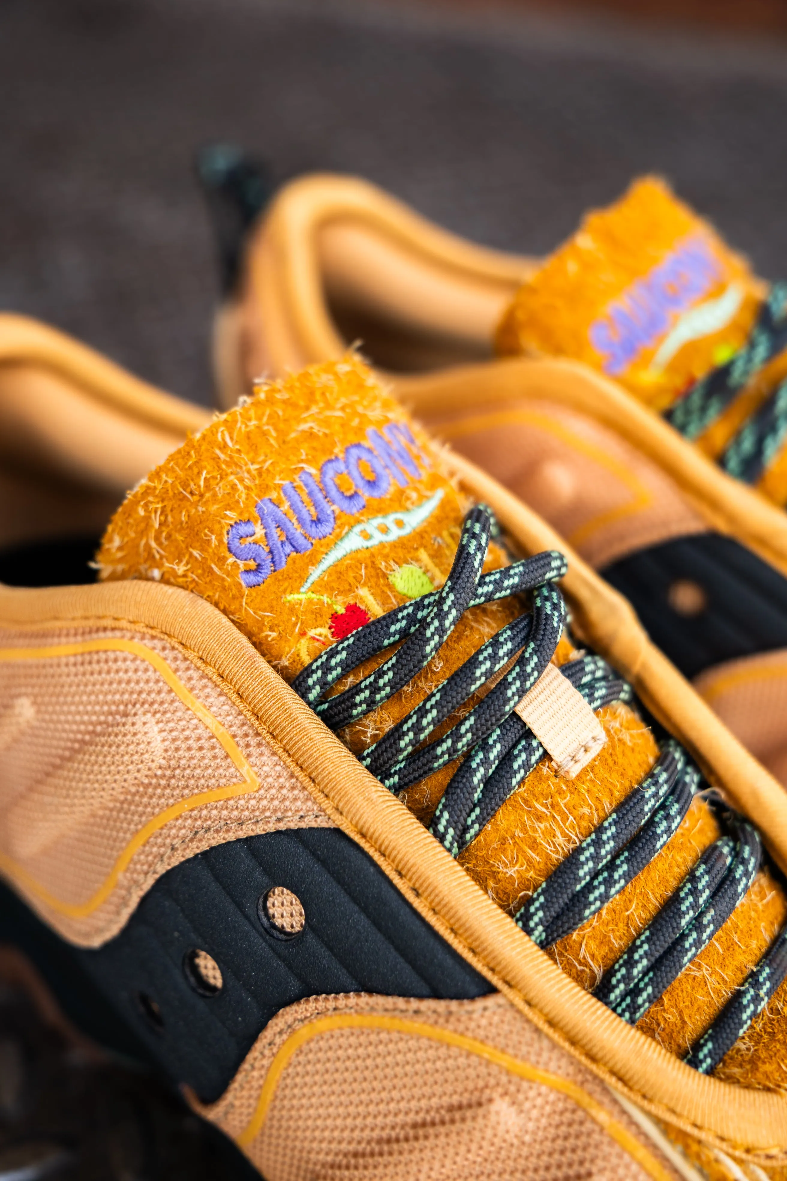 Colour Plus X Saucony "Matrix" M (Harvest Wheat) Foot Health
