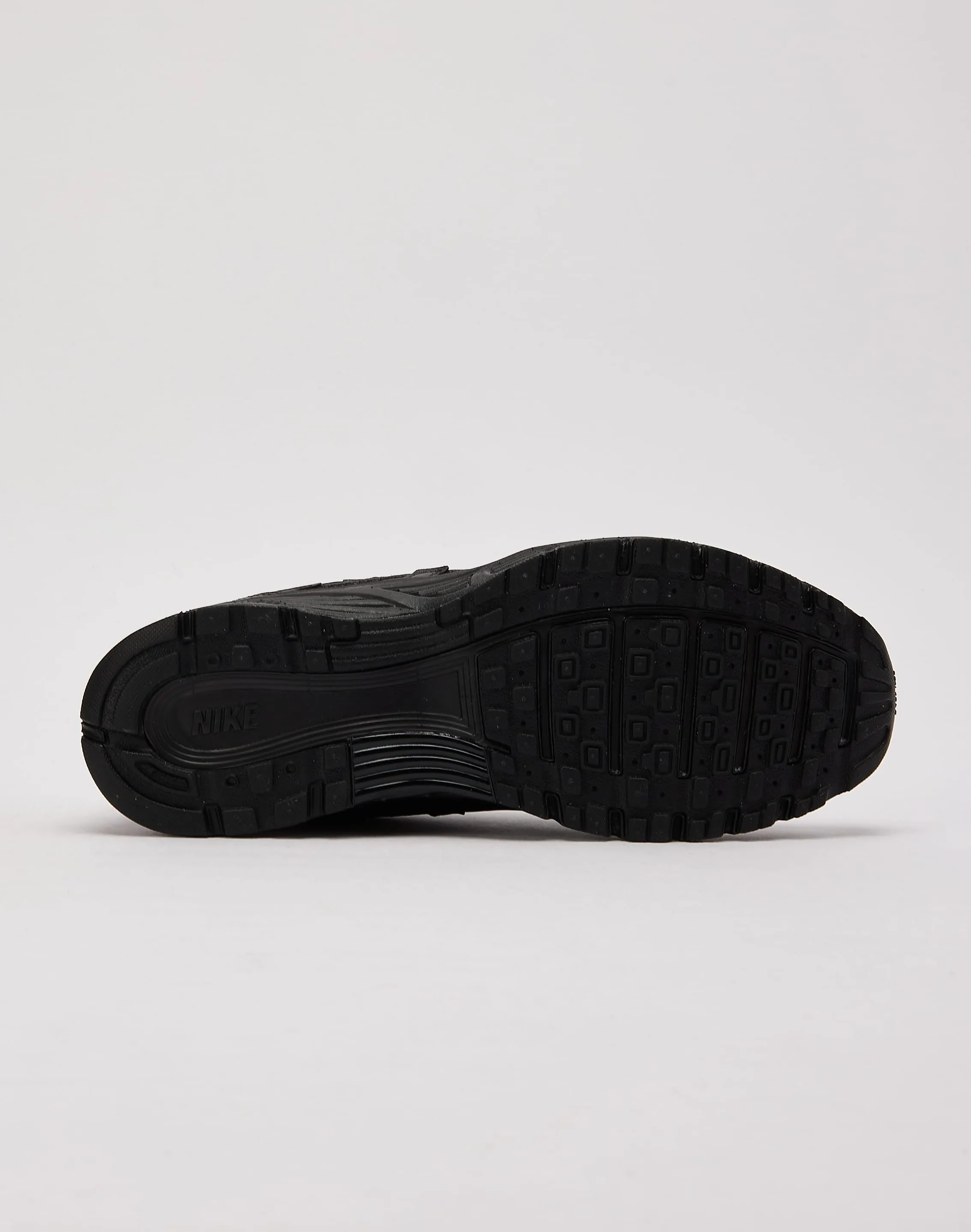 Soft Nike P-6000