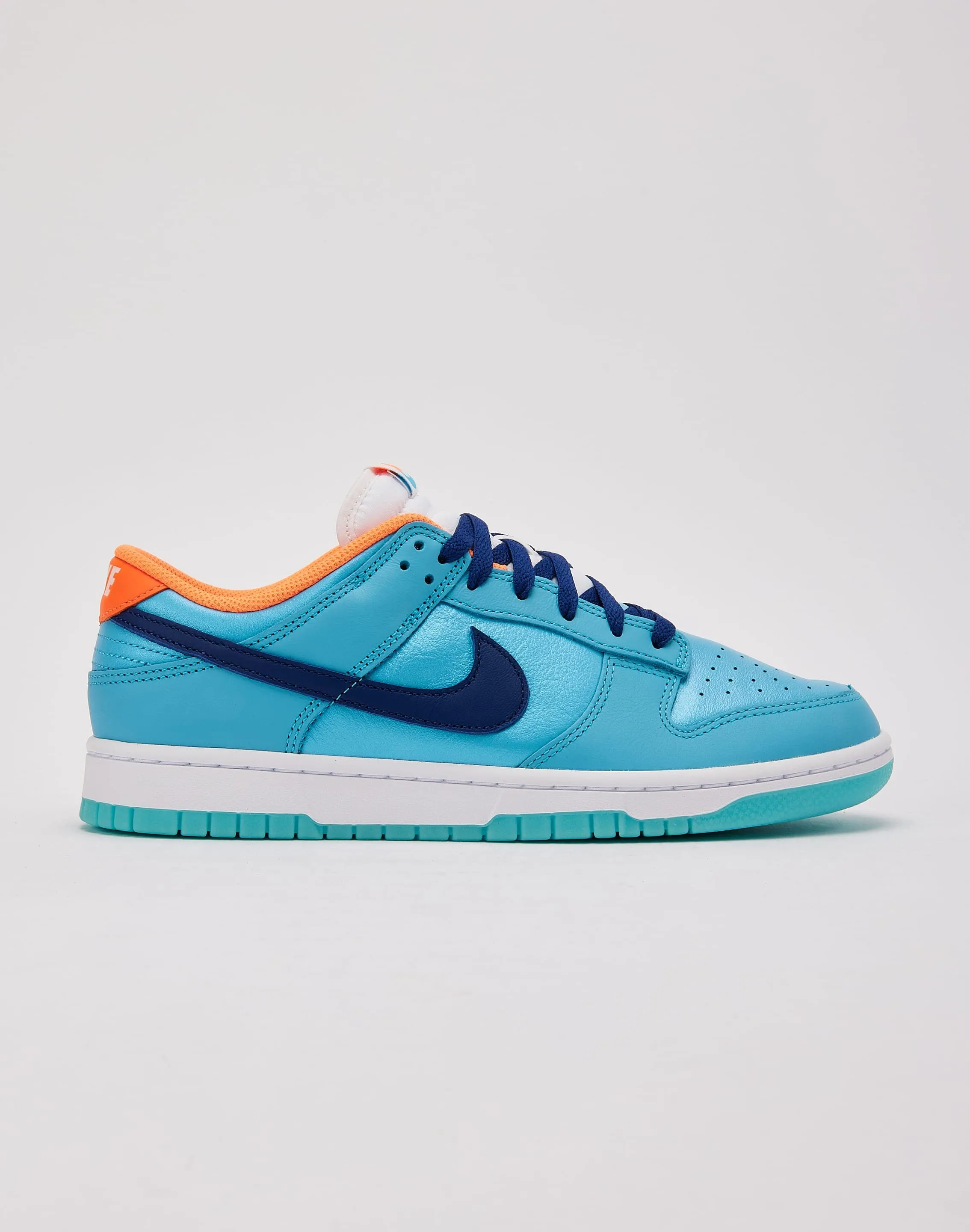 Nike Dunk Low SE music fest Comfortable toe box
