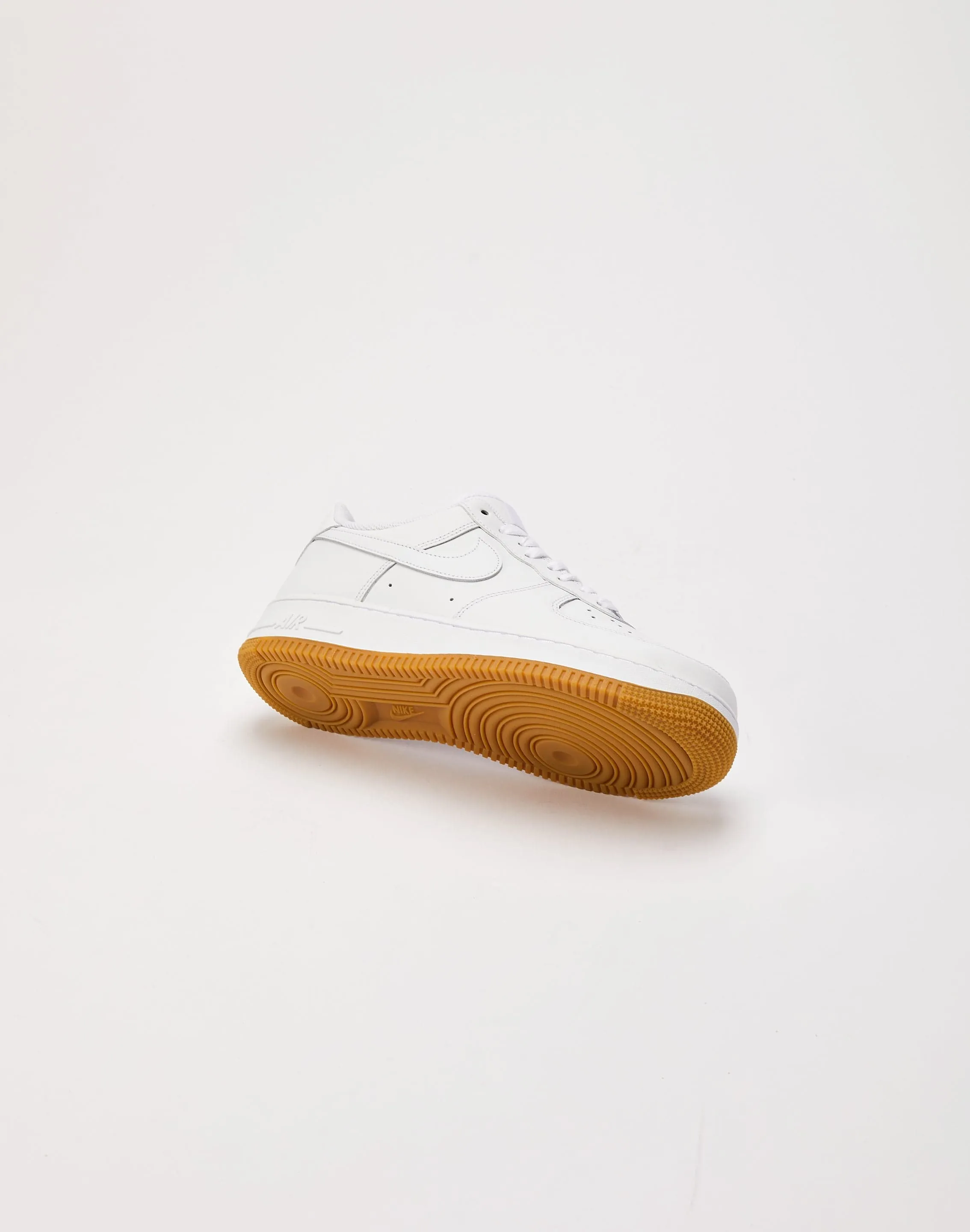 Business casual Dribble Hike Nike Air Force 1 '07 Low LV8