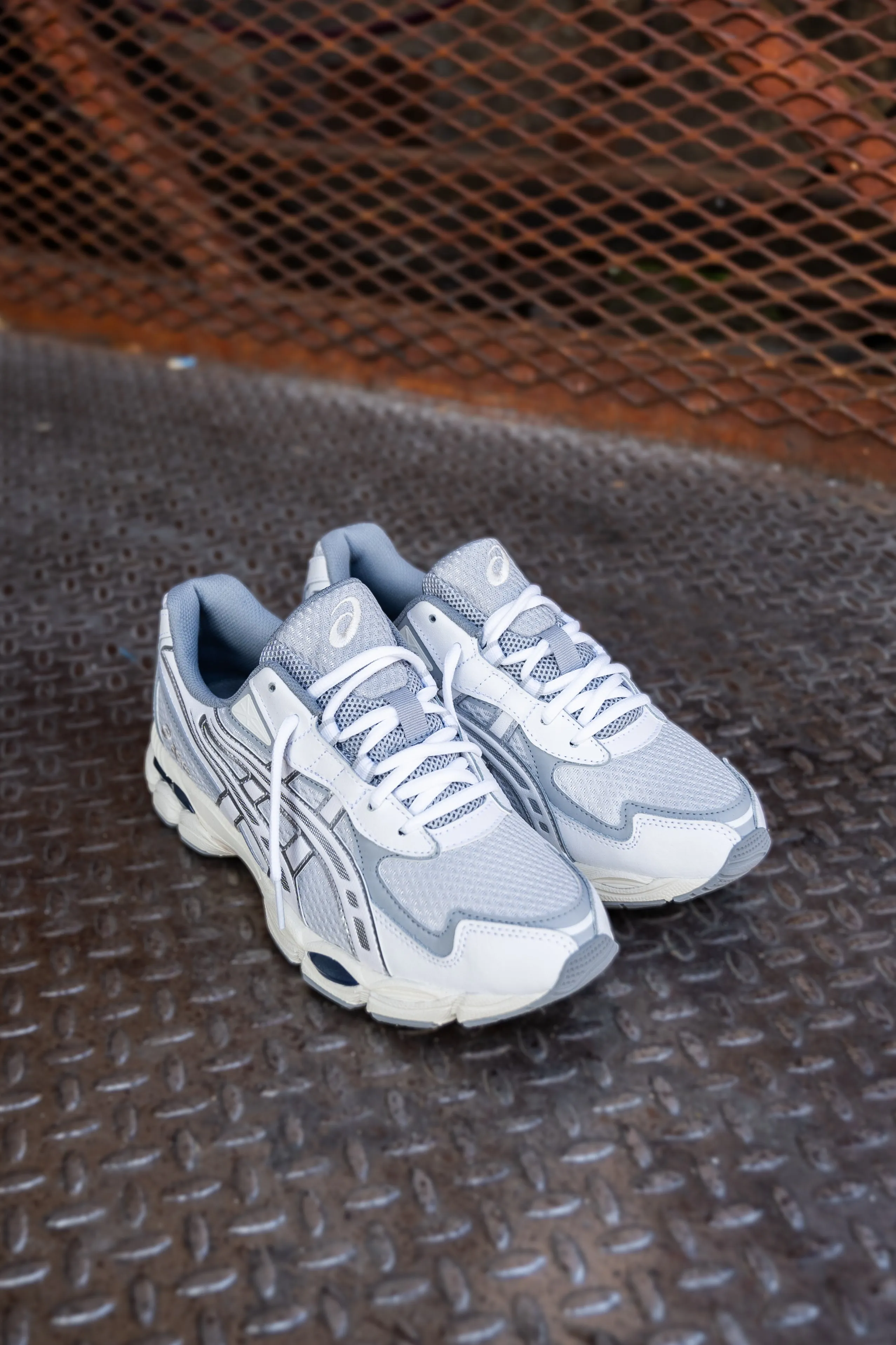 Mens Asics Gel-NYC 2055 (Glacier Grey/White) heeled professional athletes