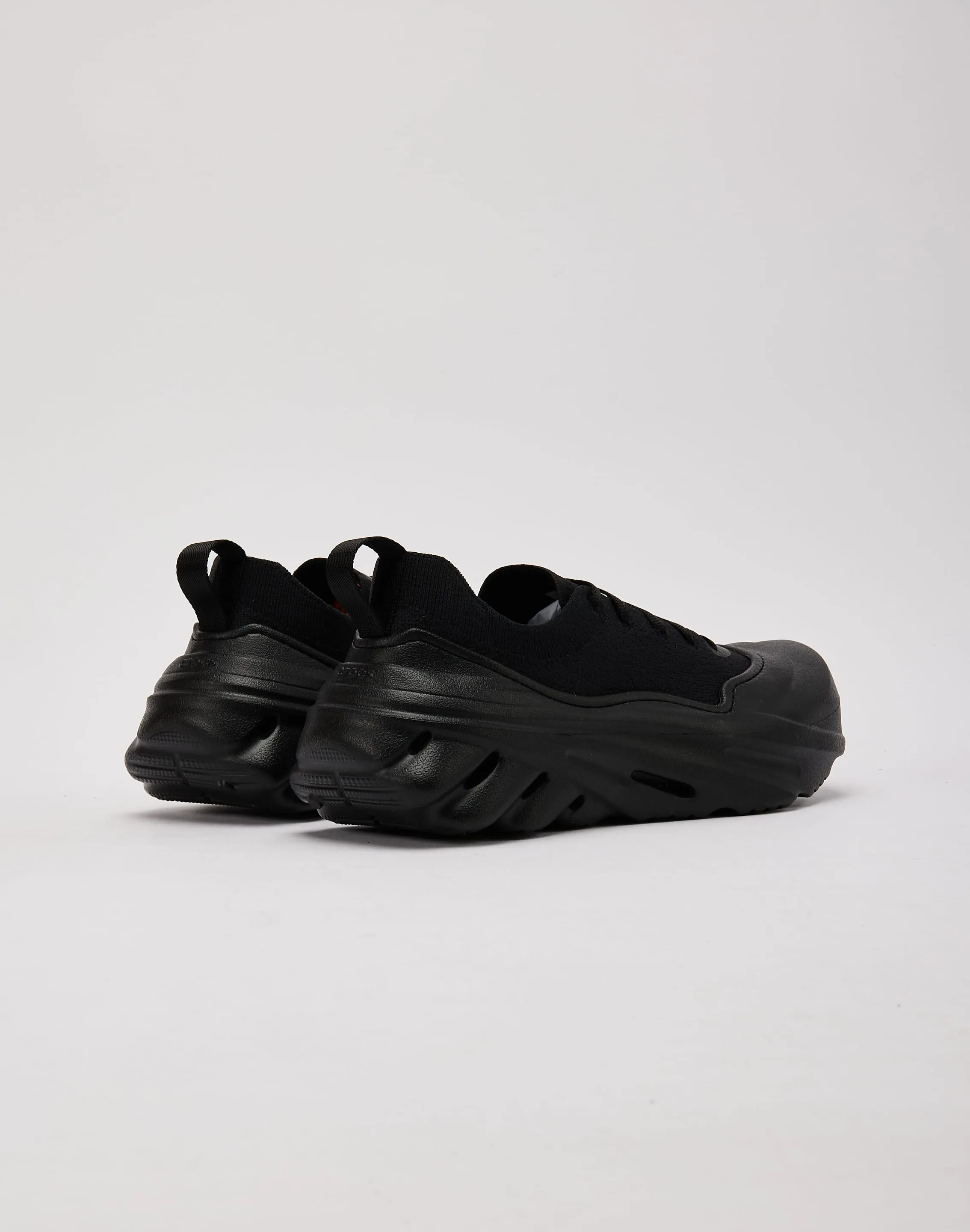 Crocs Echo Surge Toe Protection Slip In