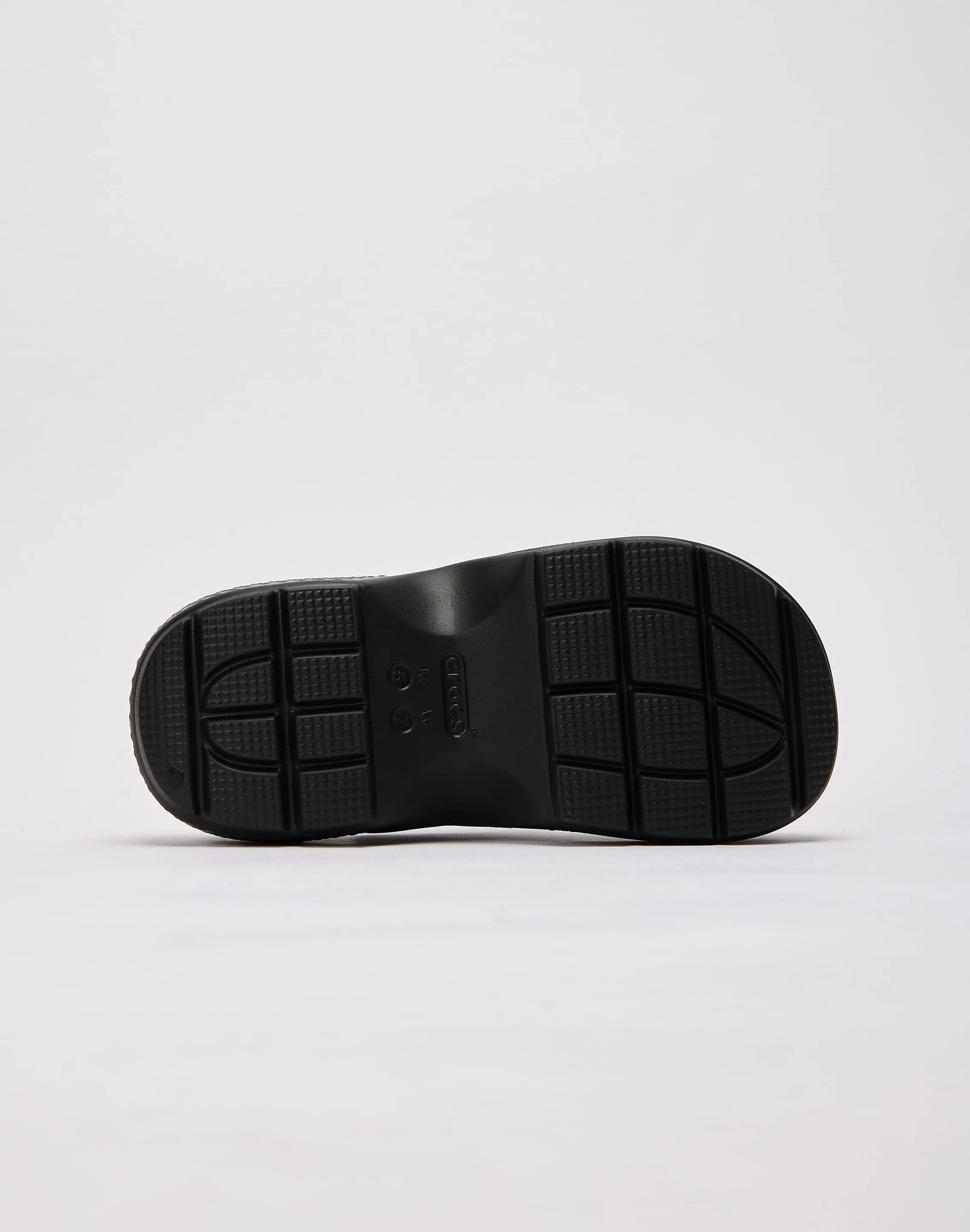Crocs Stomp Clog Grounded Footbed Motion Control Frame