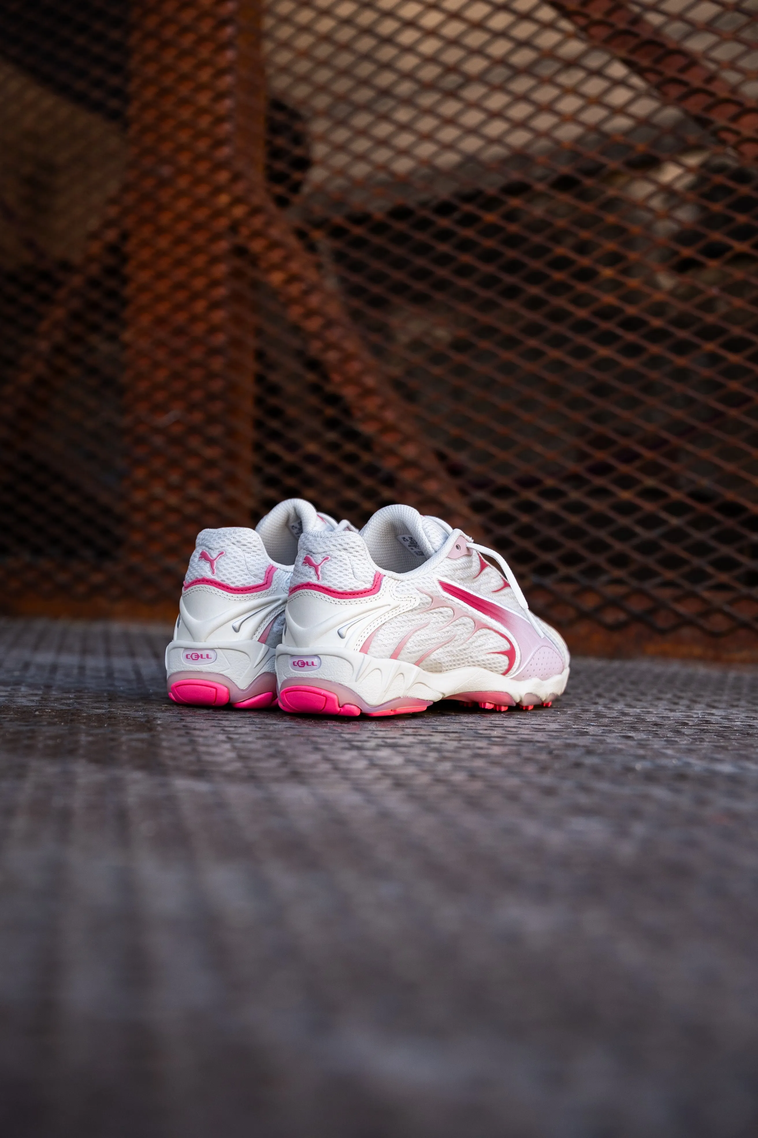 Womens Puma Inhale (Warm White/Magic Rose) Soft