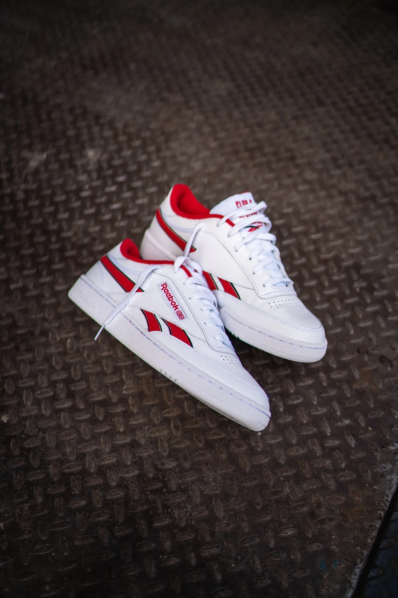cyclists Mens Reebok Club C Revenge (White/Red)