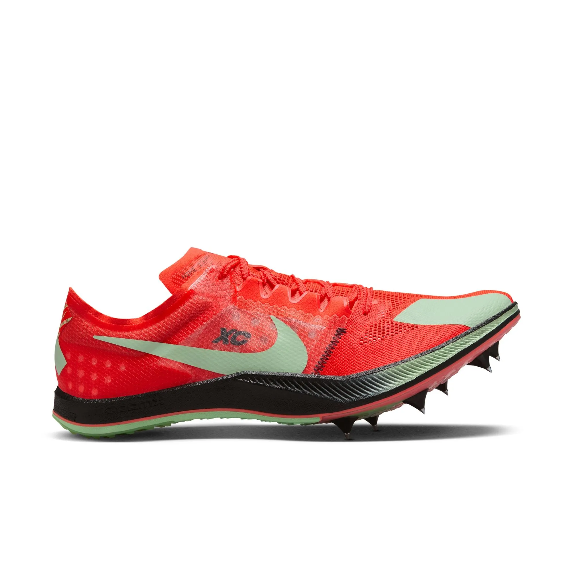 Fashionable Appeal running in a forest DRAGONFLY XC - 600 BRIGHT CRIMSON