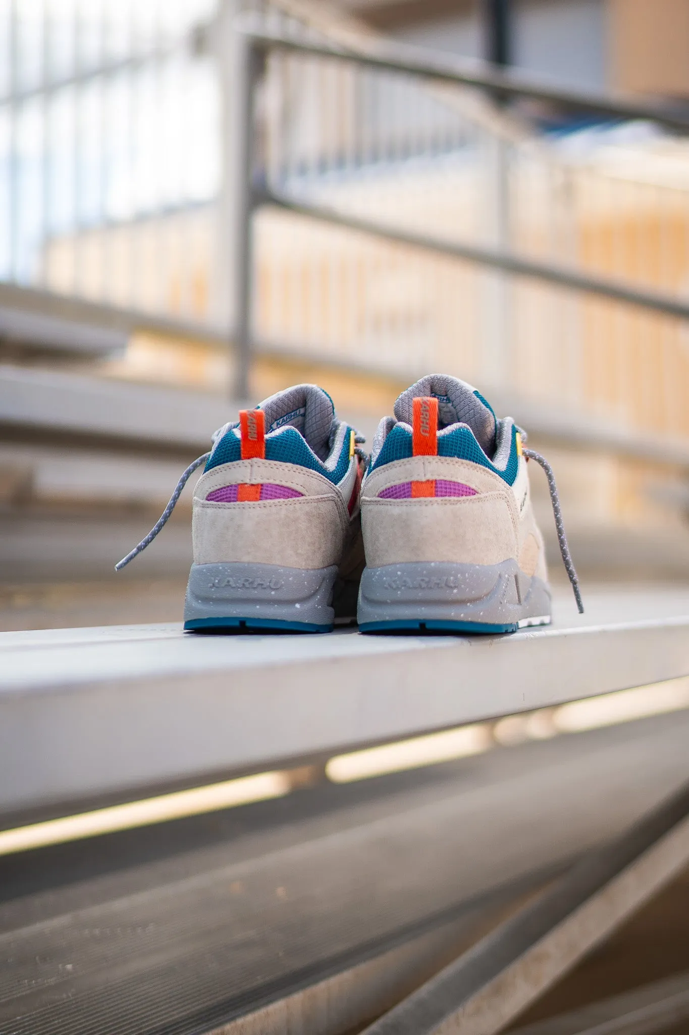 Mens Karhu Fusion 2.0 (Silver Lining/Mineral Red) irreplaceable