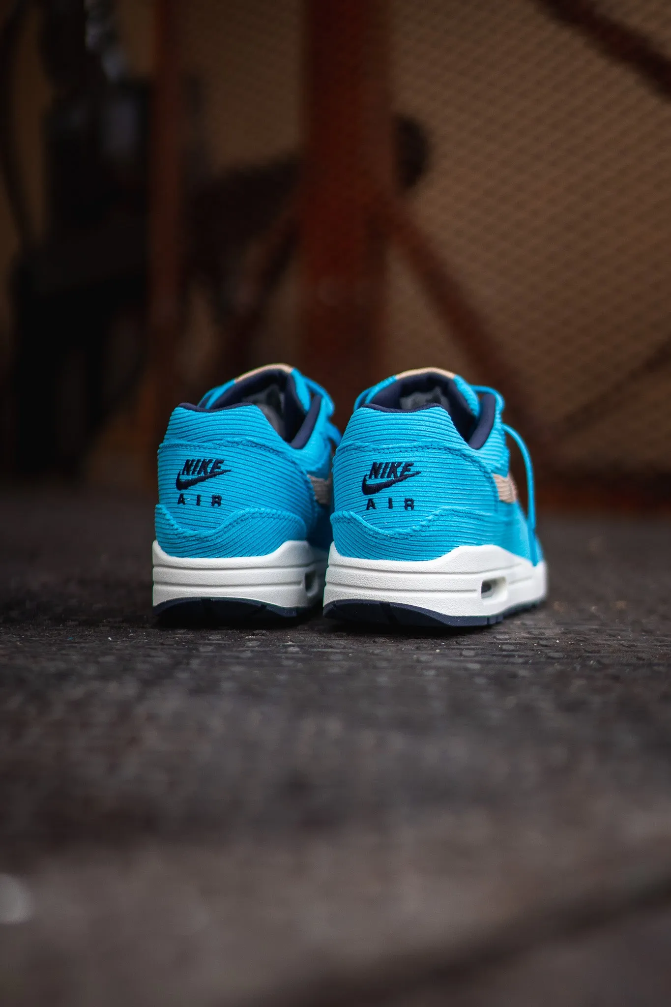 Dark kids - specific functions Men's Nike Air Max 1 PRM (Baltic Blue)