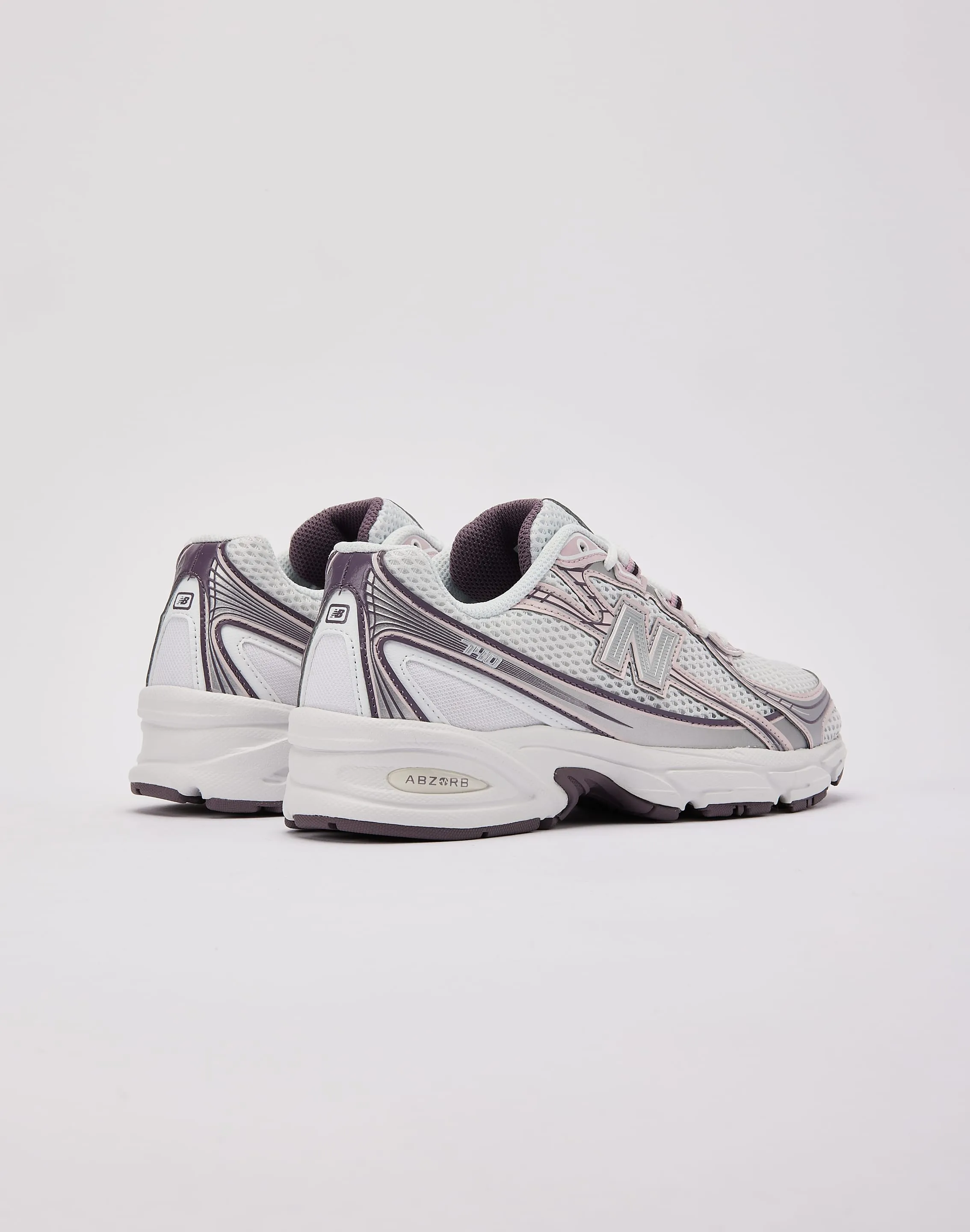 New Balance 740 Cushioned Choice Bonded Seam Construction