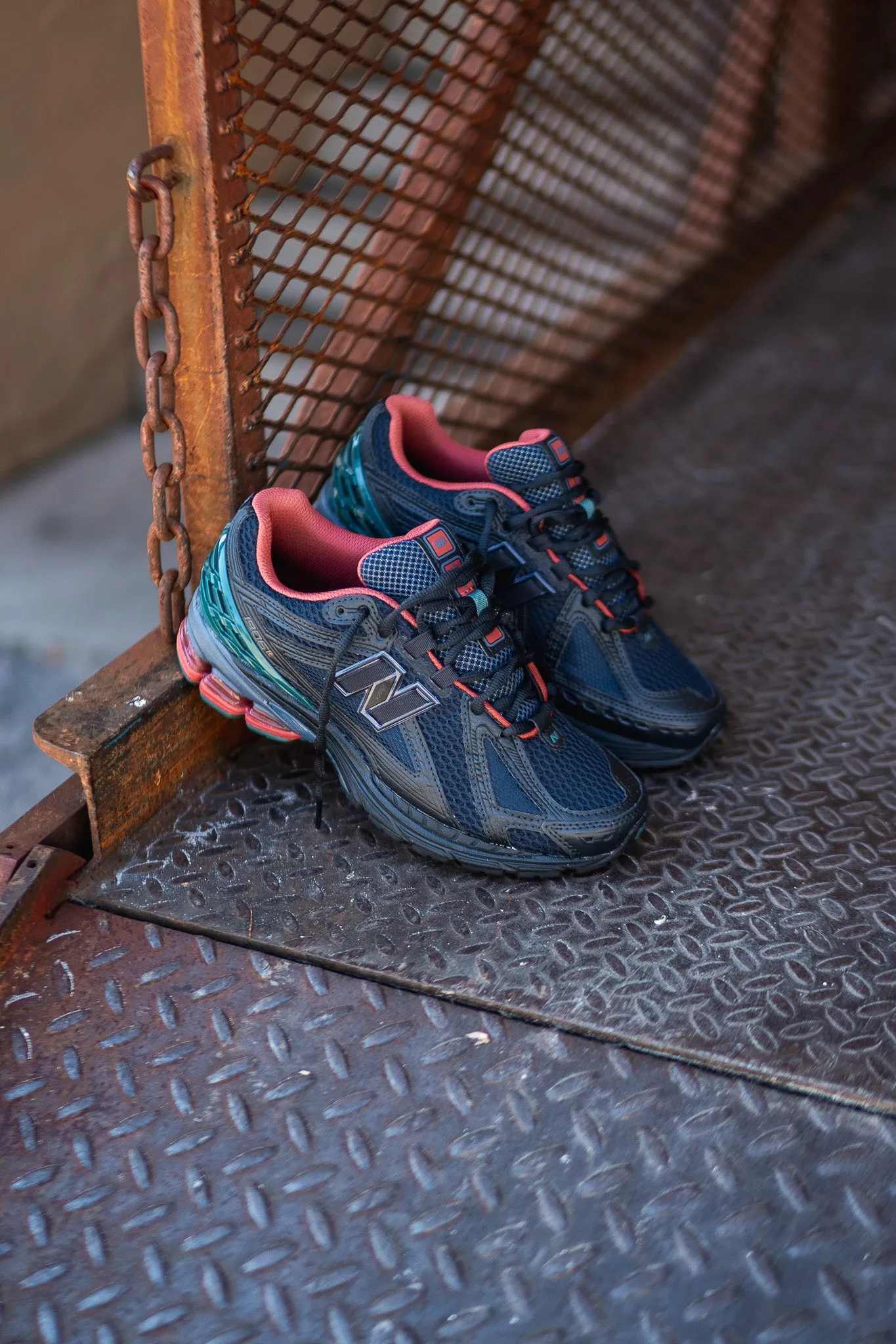Mens New Balance 1906R (Phantom/New Spruce) - M1906RVC Ultimate materials