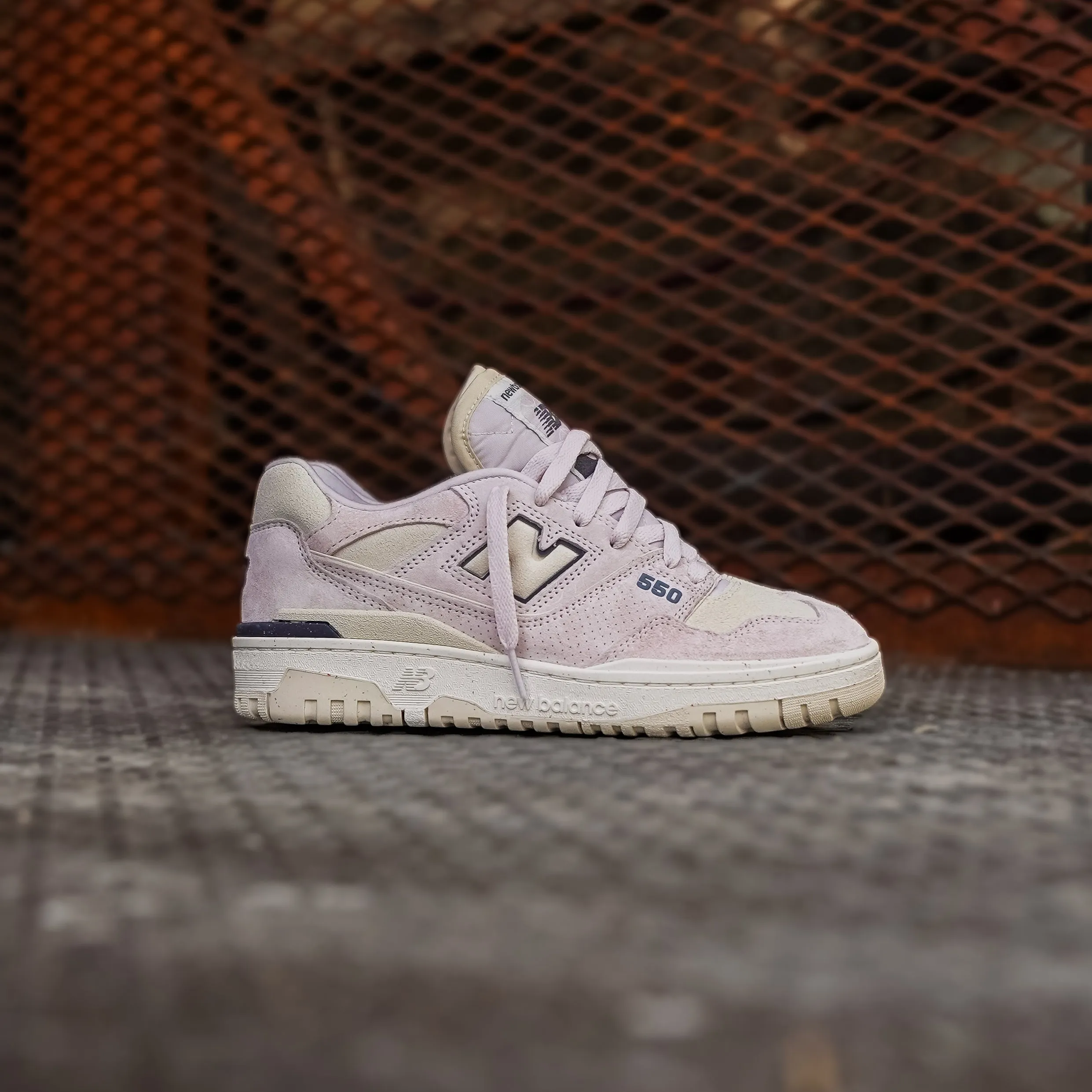 Move Bold Women's New Balance 550 (Beige/Pink) - BBW550RC