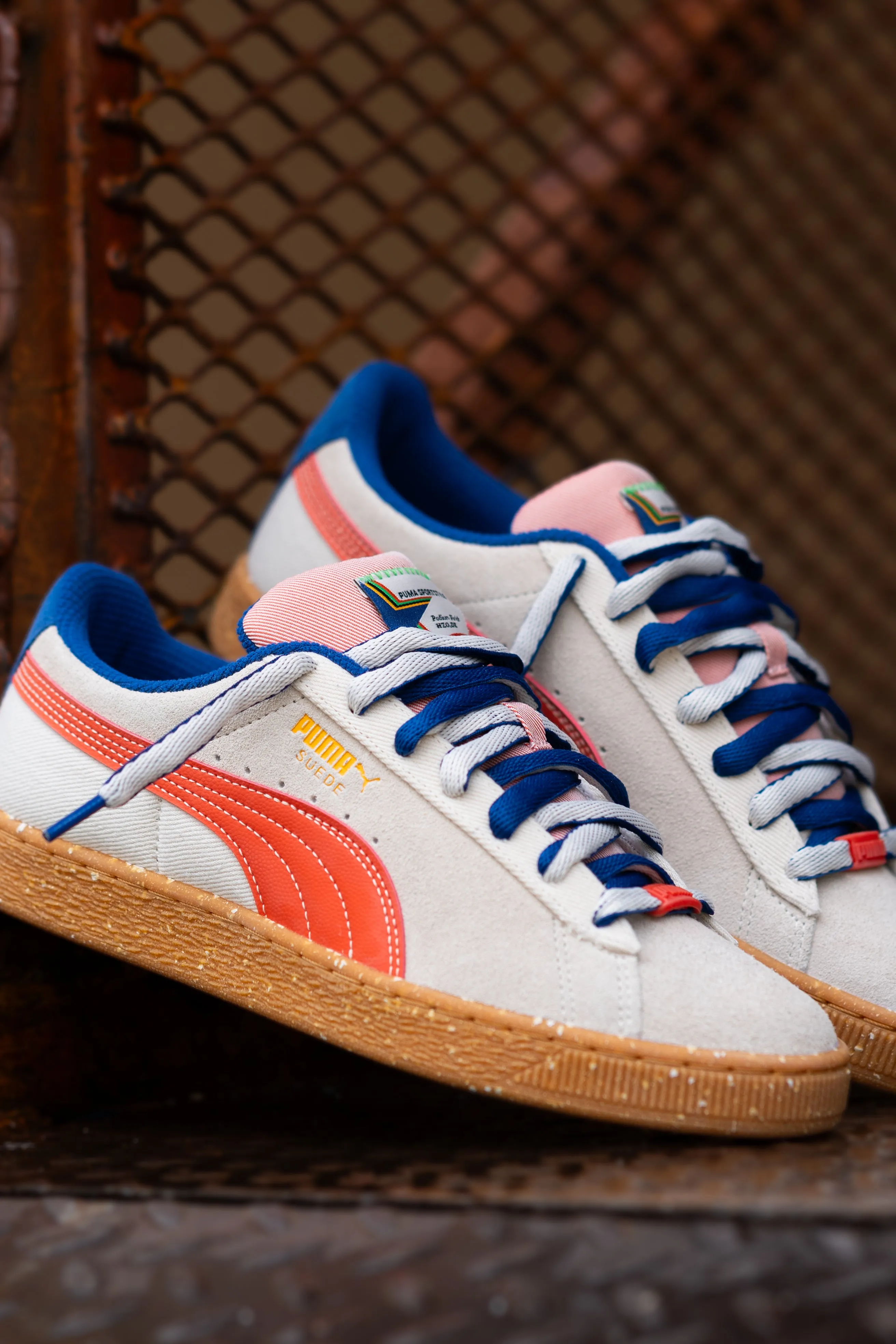 moisture - wicking buckle - closure Mens Puma Suede Podium (Alpine Snow/Gum)