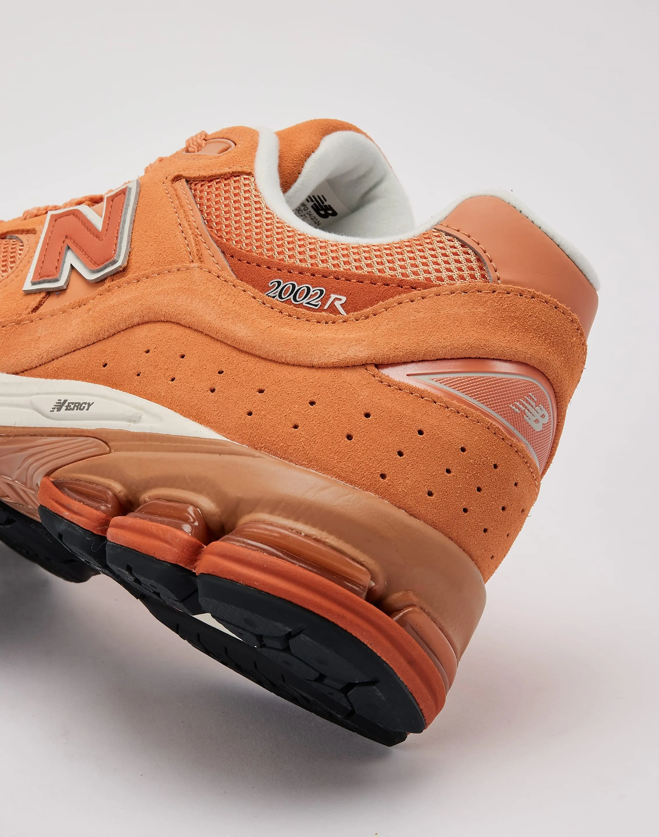 Good Traction New Balance 2002R