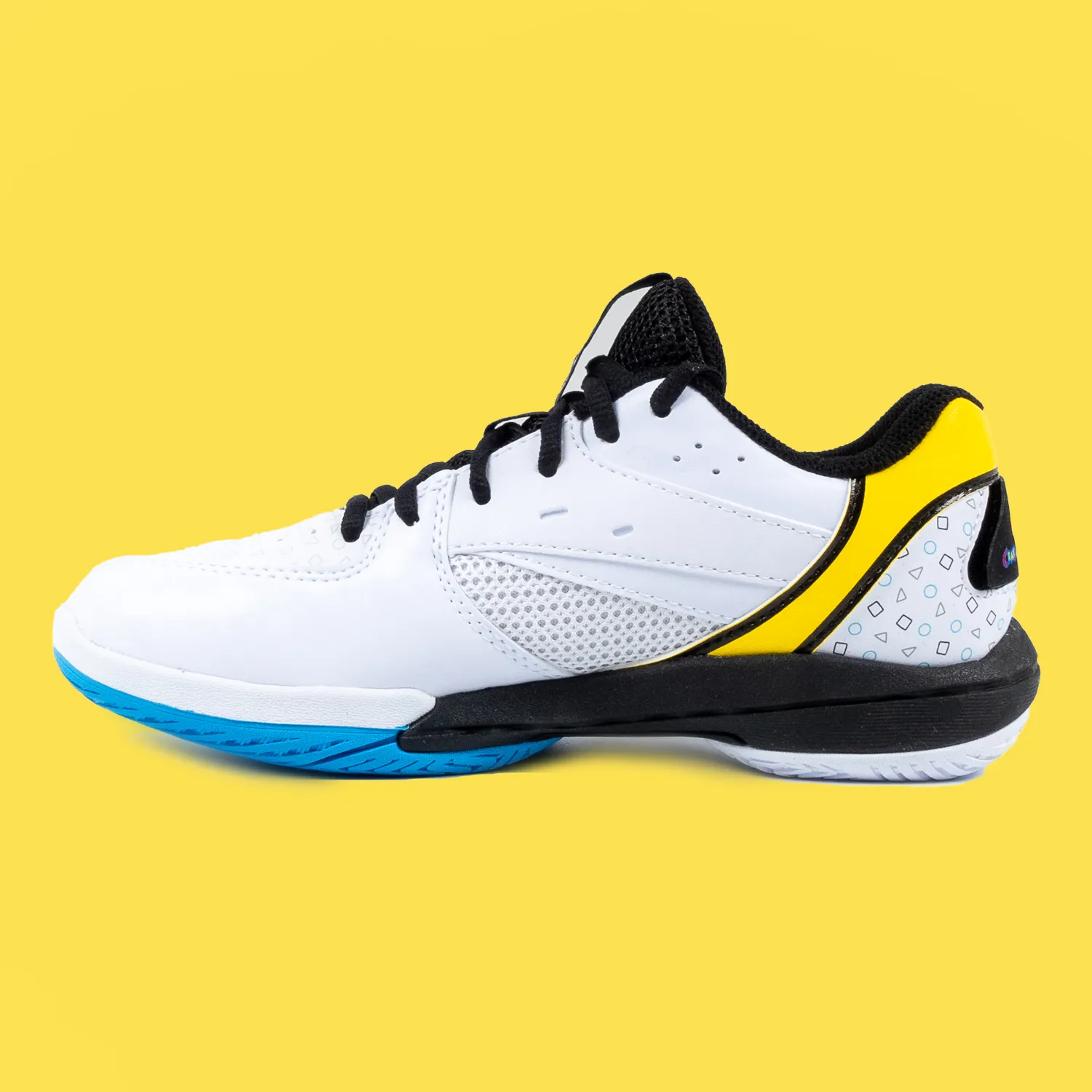Stop MasterX Comfort Fit Victor x Crayon Shin Chan Junior Court Shoes A39JRCS AC (White/Black)