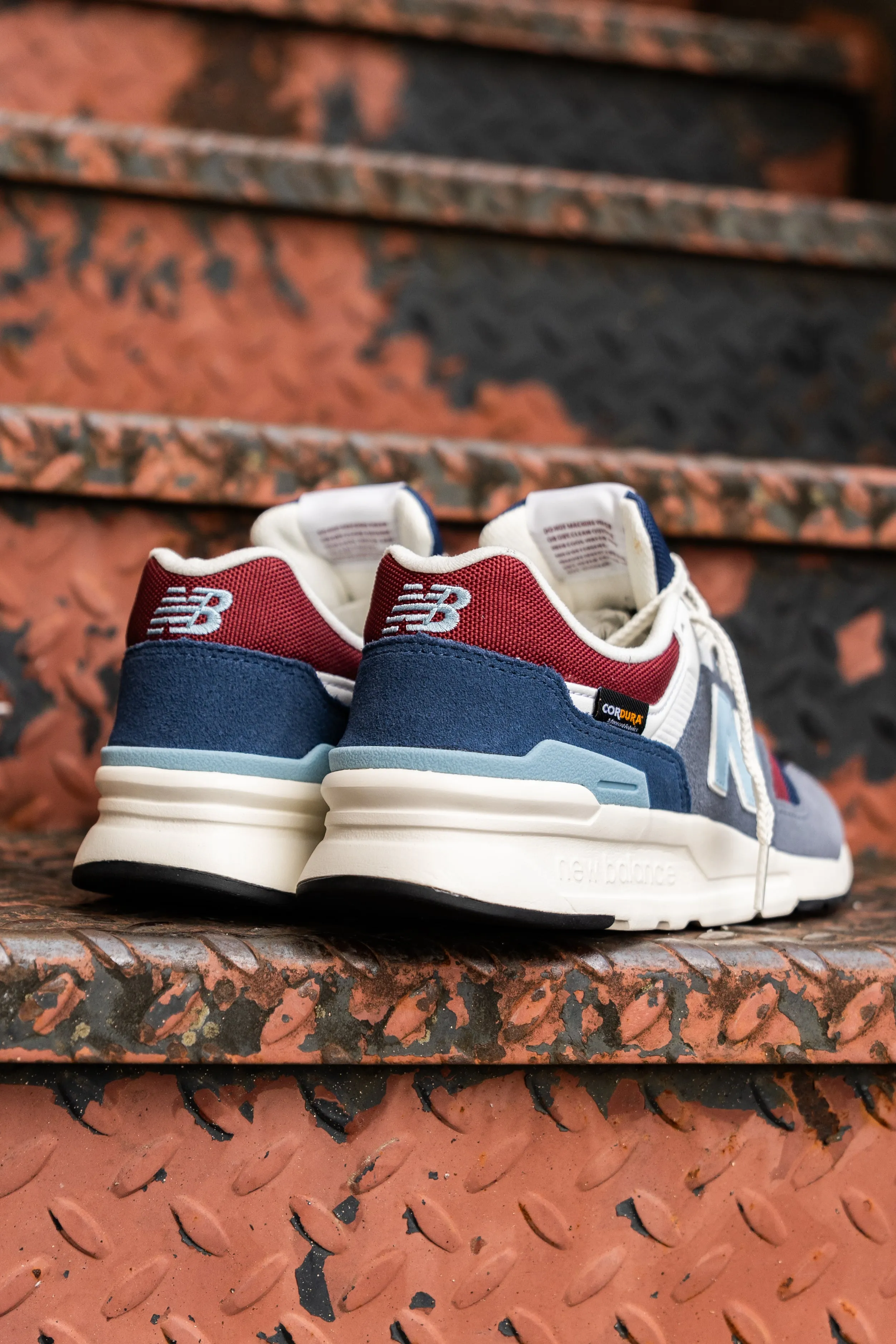 Breathable mesh All-day Performance Mens New Balance 997H (Grey/Blue)- CM997HGN